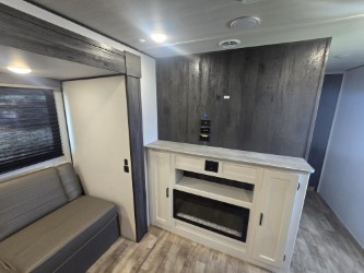 2023 KEYSTONE HIDEOUT 28RKS - Image 11