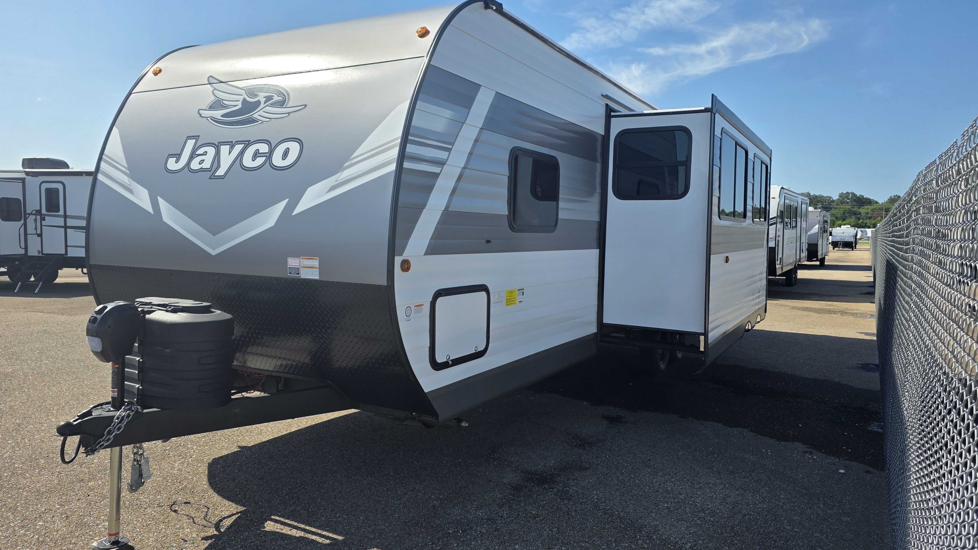 2027 JAYCO JAY FLIGHT 280BHS - Image 3