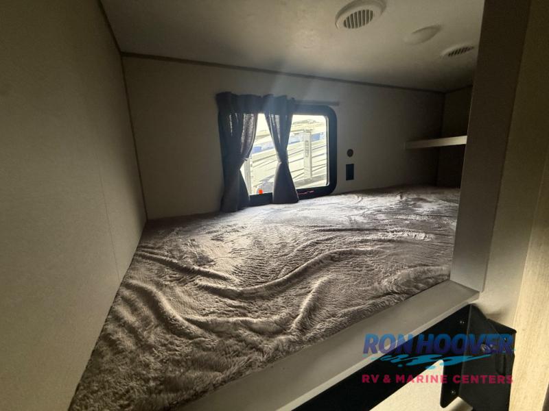 2026 COACHMEN 333DORM - Image 19