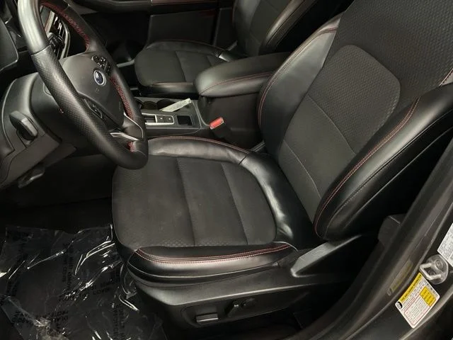2023 Ford Escape Utility 4D ST-Line Select AWD - Image 13