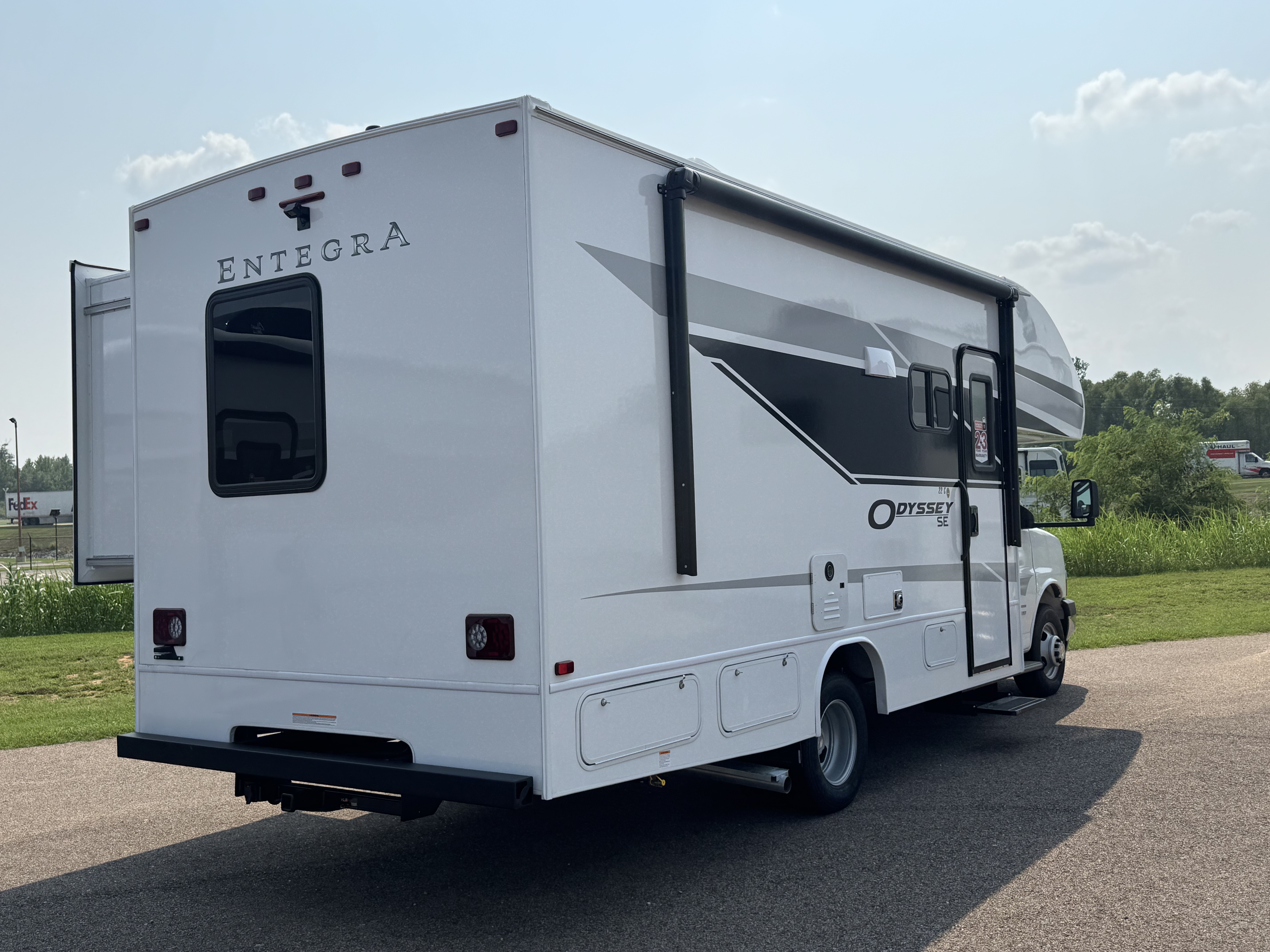 2027 ENTEGRA COACH ODYSSEY SE 22C - Image 3
