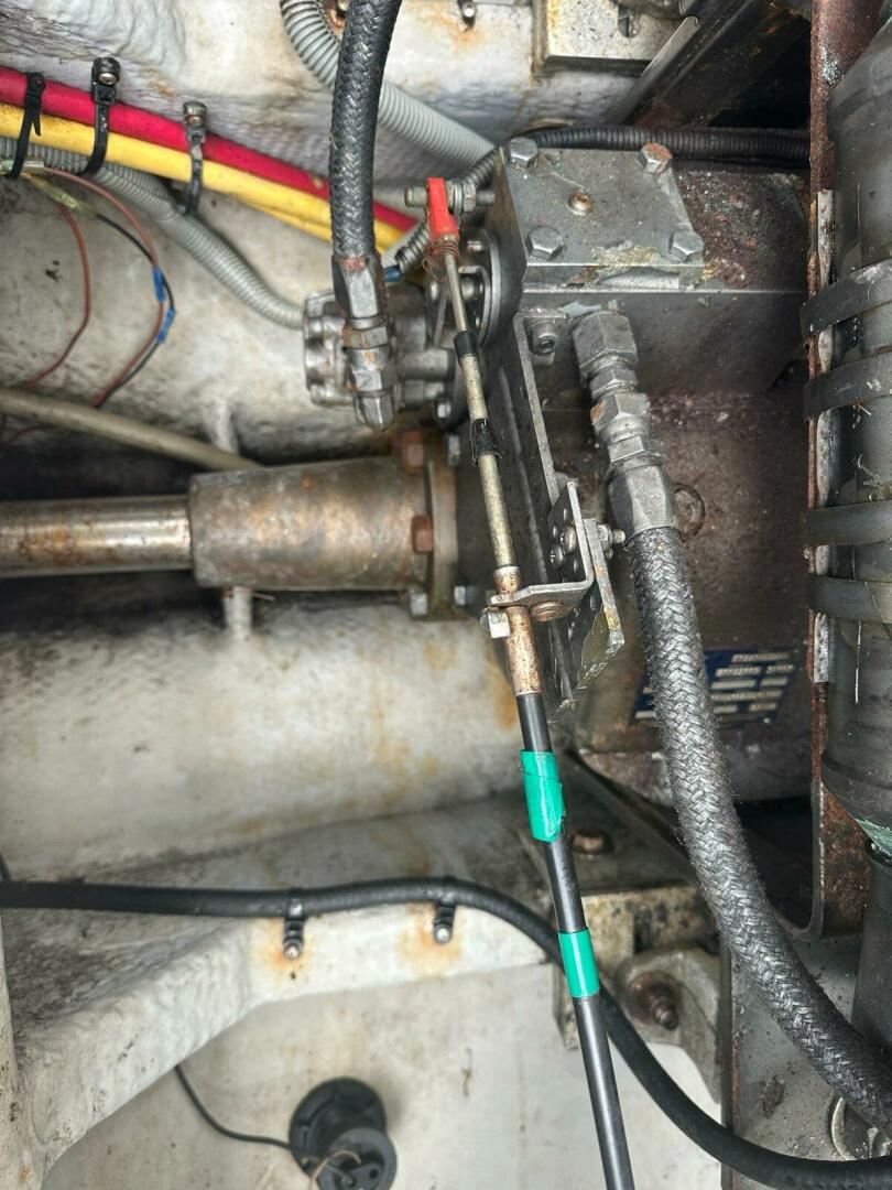 2002 Mainship Pilot 34 - Image 31