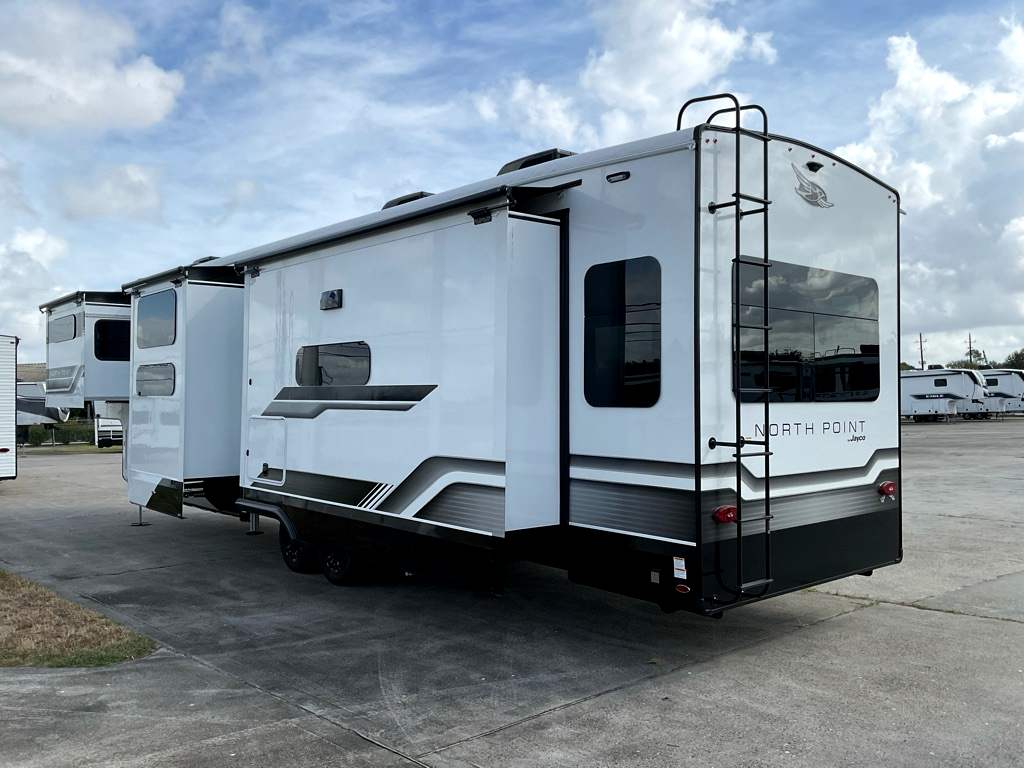 2027 JAYCO NORTH POINT 361RLBH - Image 41