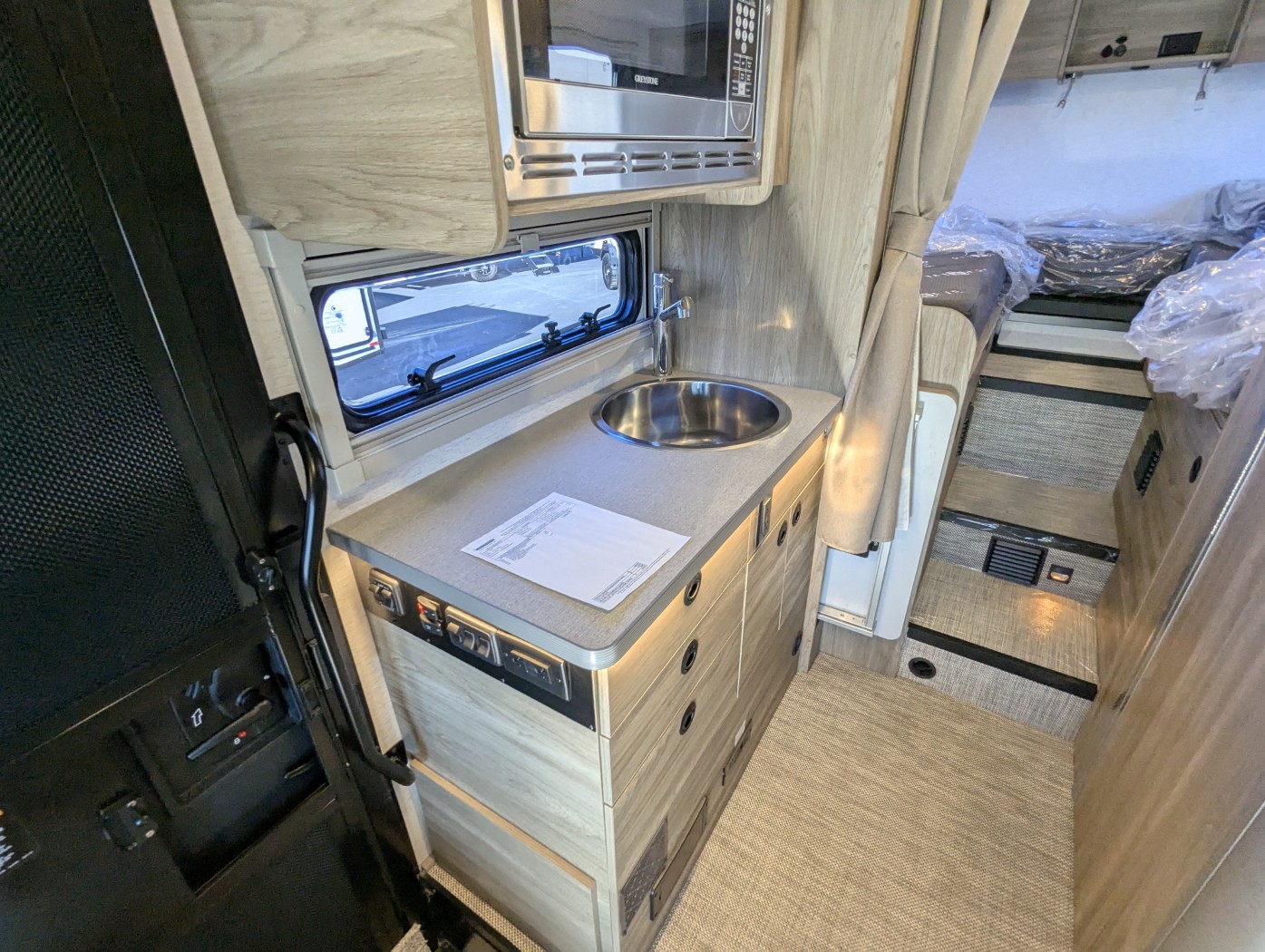 2026 Winnebago Ekko Sprinter 23B AWD - ATH Edition - Image 15