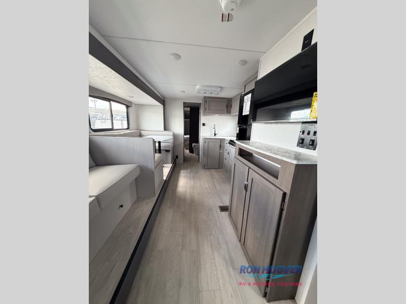2025 COACHMEN 282DORM - Image 22