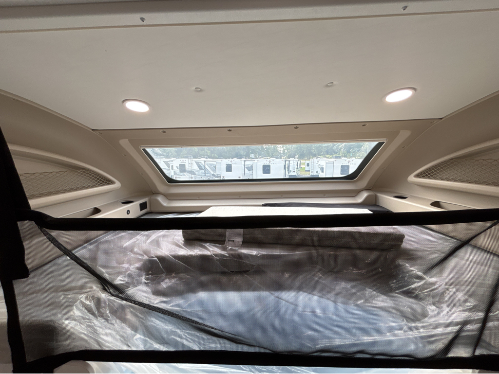 2026 JAYCO SENECA 37M - Image 29