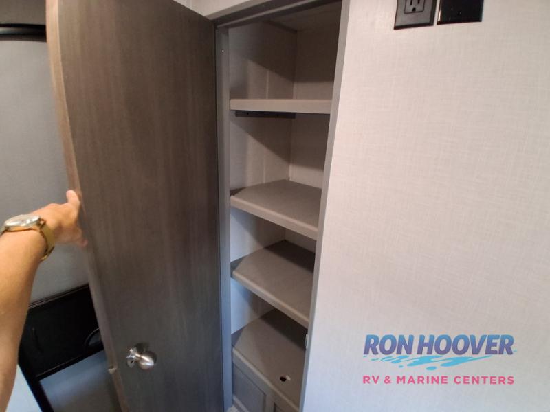 2025 COACHMEN 282DORM - Image 62