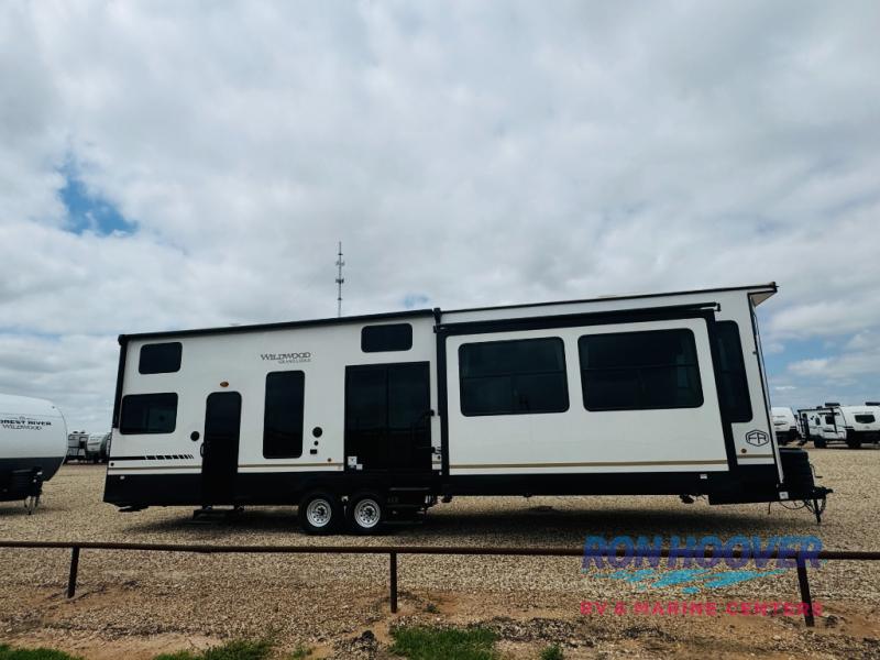 2025 FOREST RIVER 42FLDL - Image 2