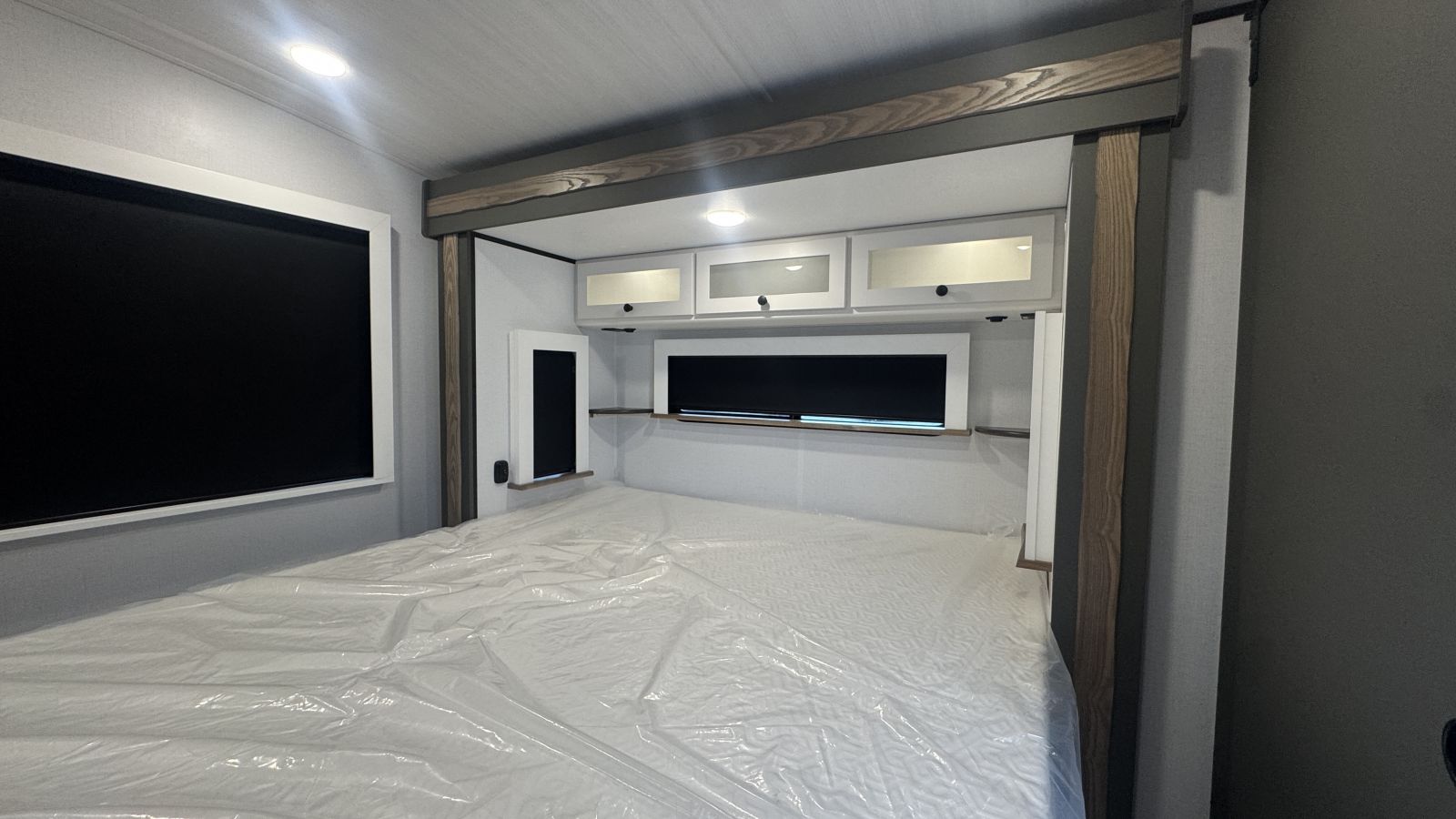 2026 Keystone Bullet Premium 265FKS - Image 18