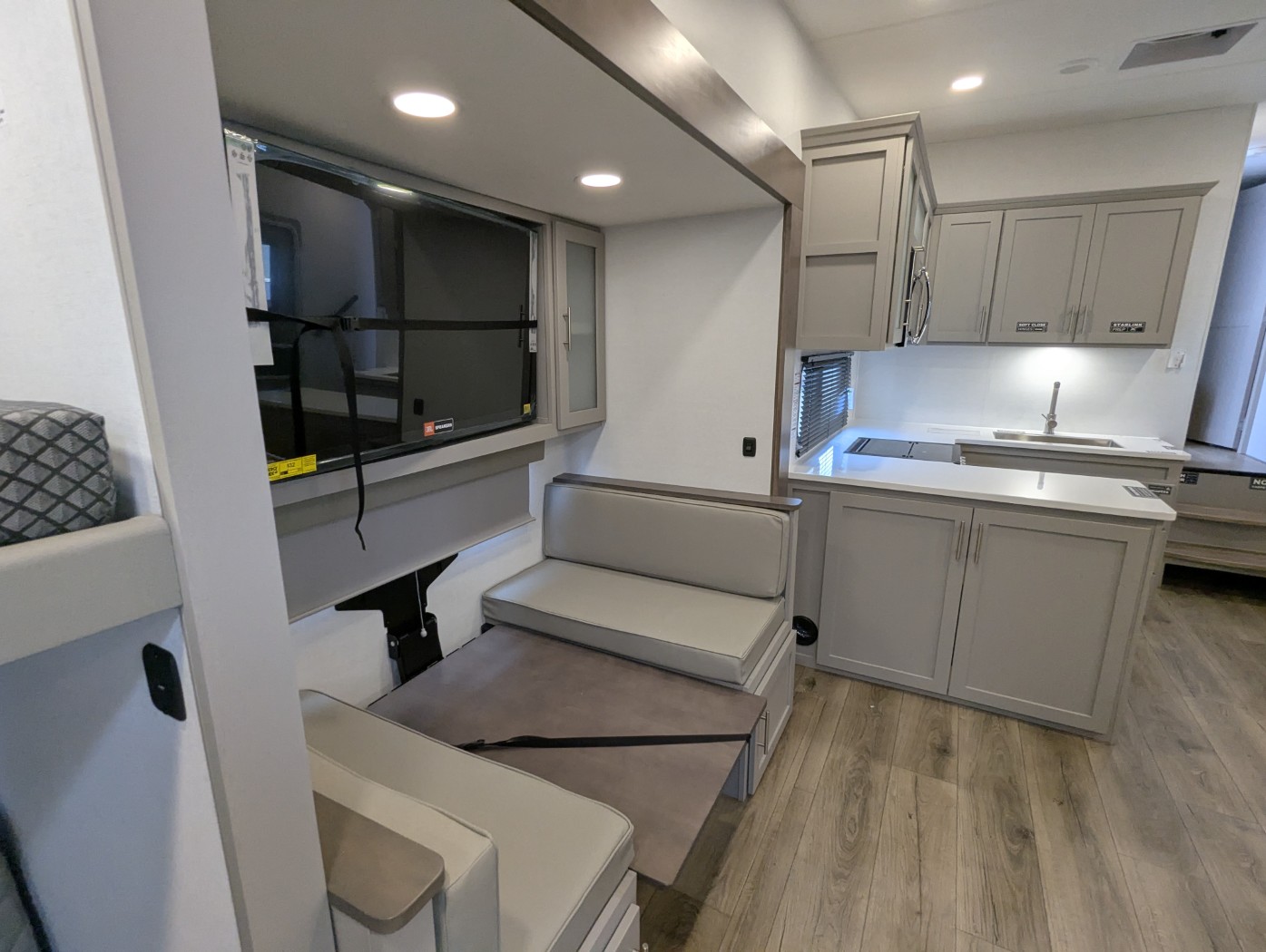 2026 Alliance RV Avenue 30BH - Image 31