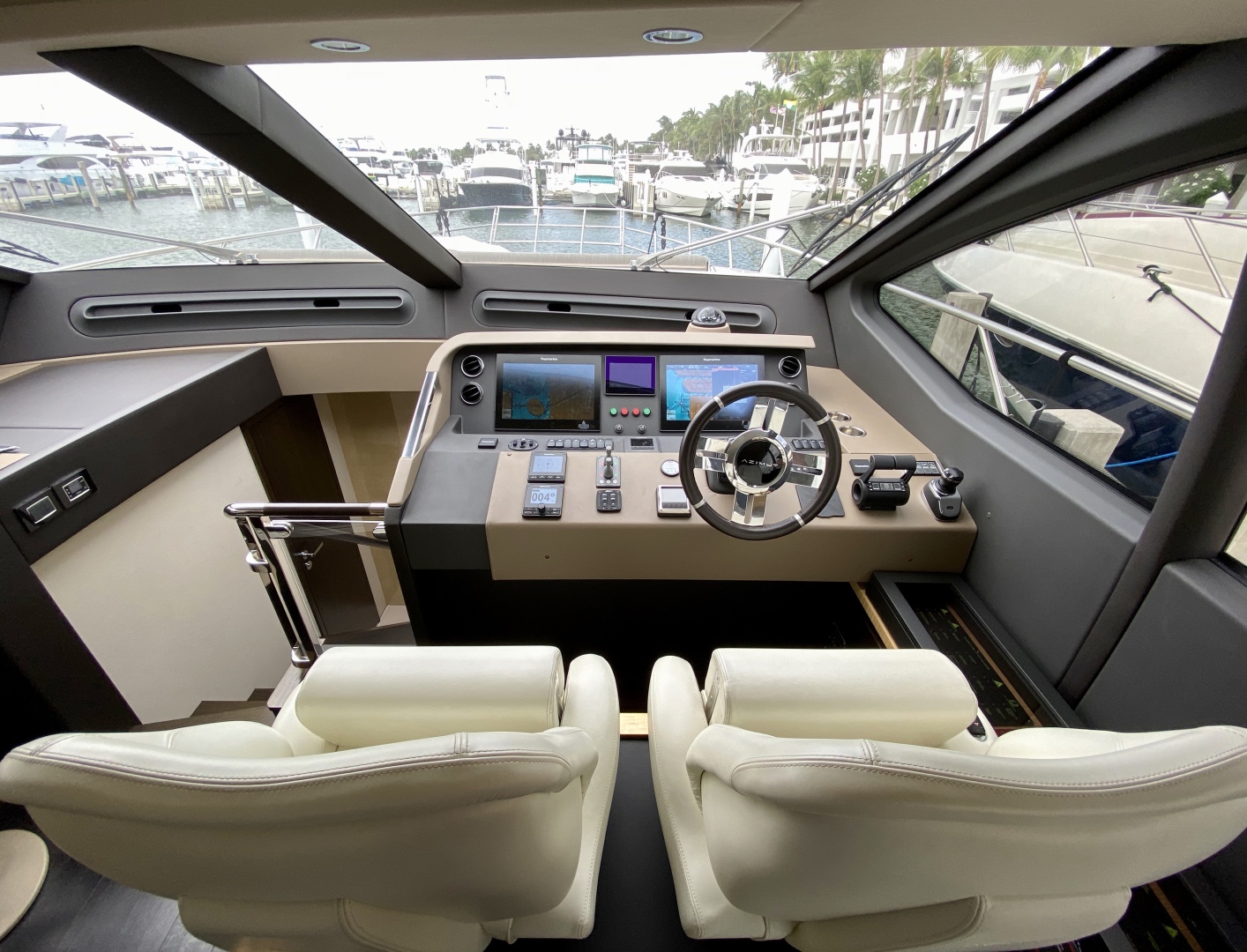2018 Azimut Flybridge - Image 70