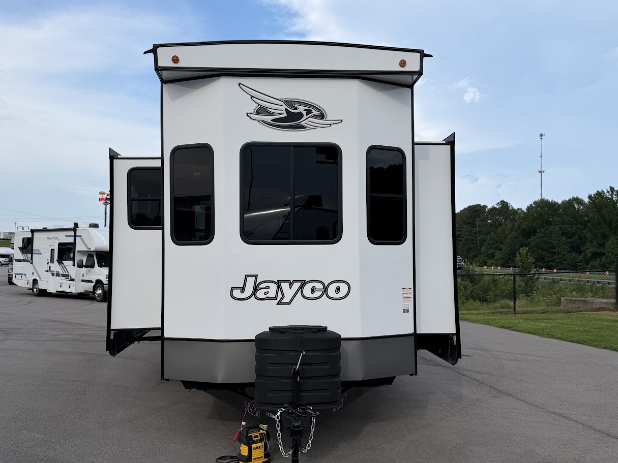 2027 JAYCO JAY FLIGHT BUNGALOW 404LOFT - Image 2