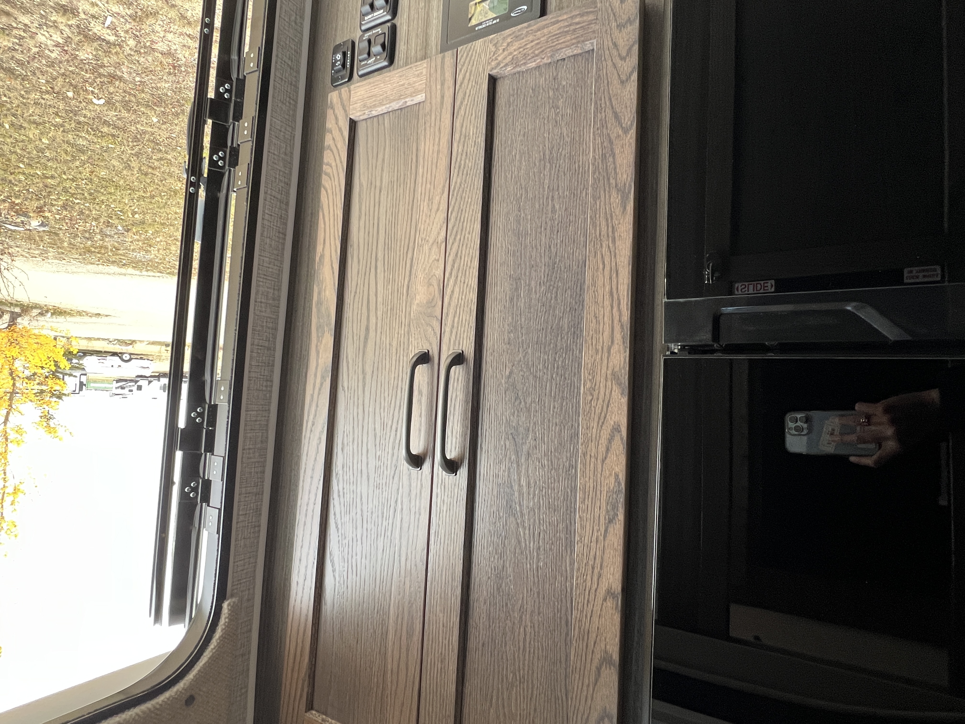 2027 NORTHERN LITE LIMITED EDITION 8-11 EX DRY BATH - Image 8
