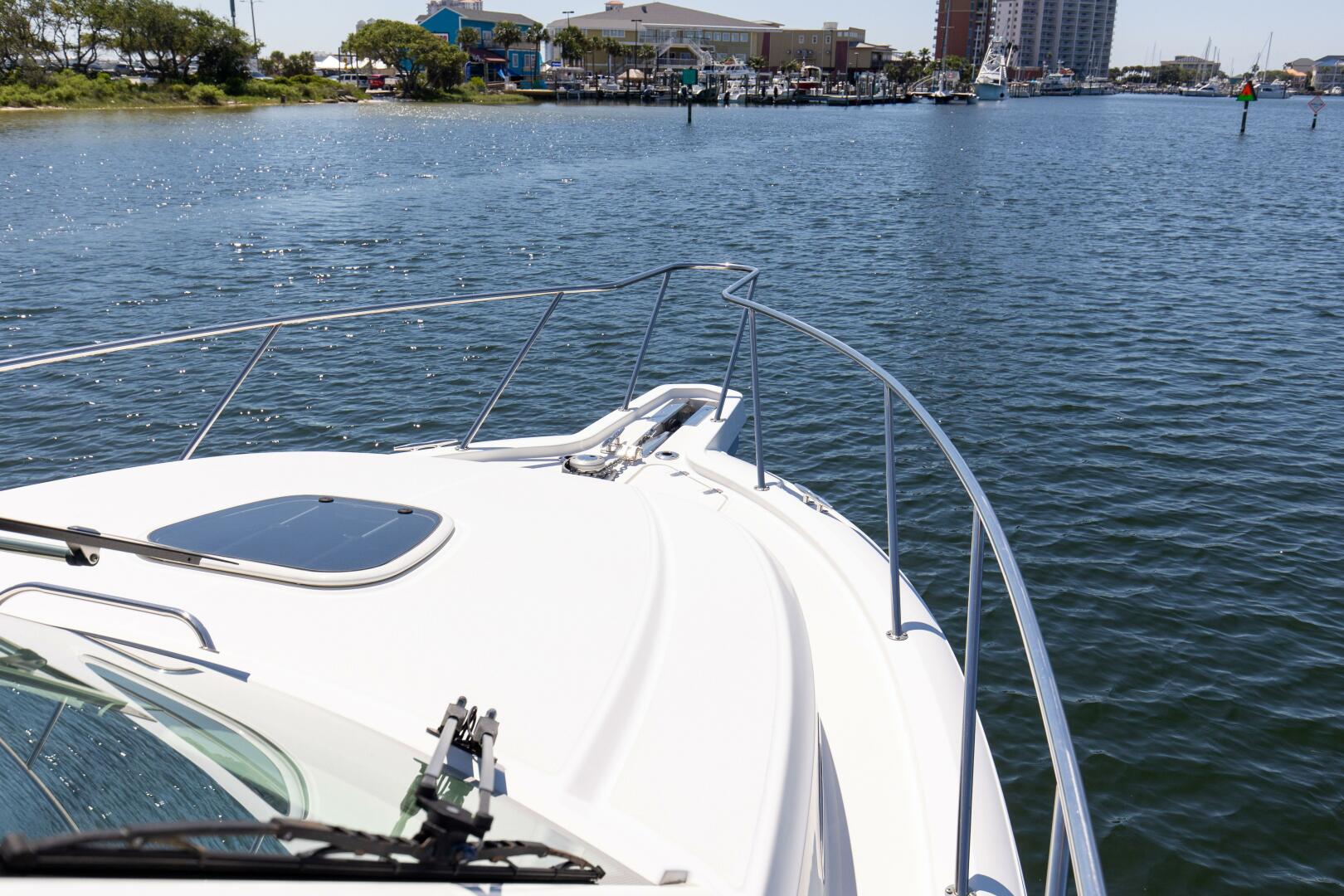 2019 Boston Whaler 345 CONQUEST - Image 24