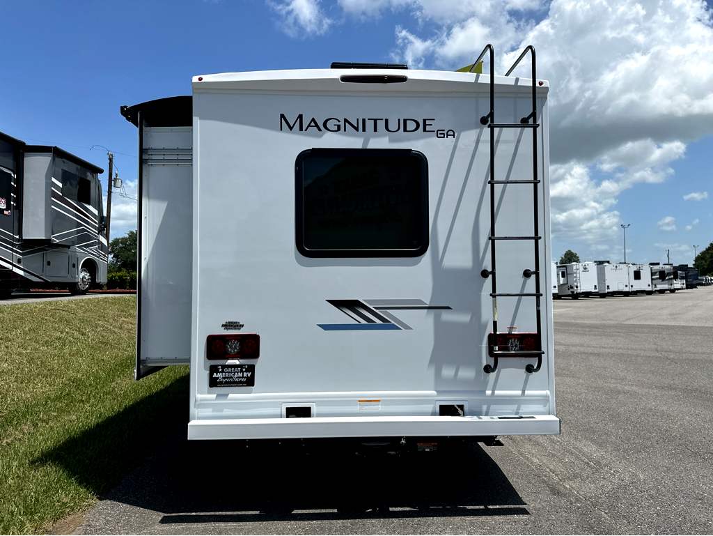 2027 THOR MOTOR COACH MAGNITUDE GA31 - Image 5