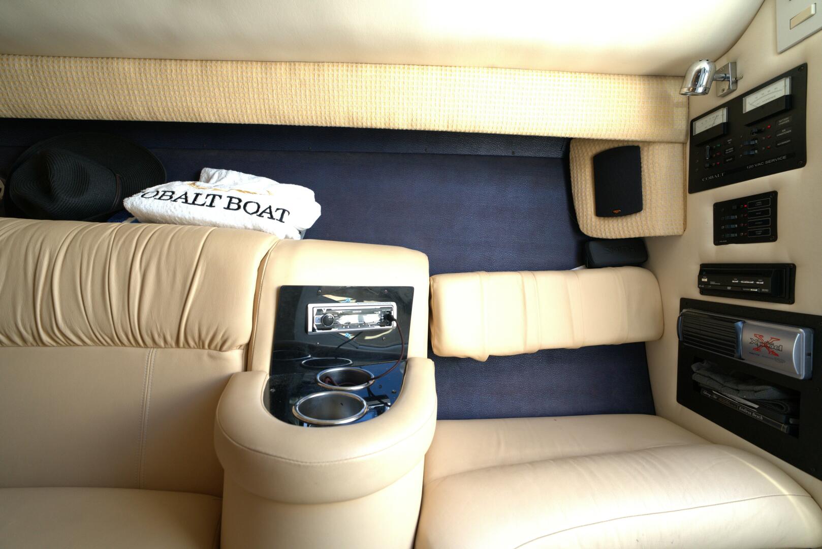 2005 Cobalt 343 - Image 44