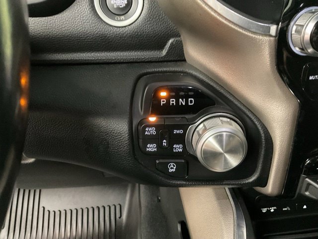 2019 Ram 1500 Pickup-V8 Crew Cab Laramie 4WD - Image 20