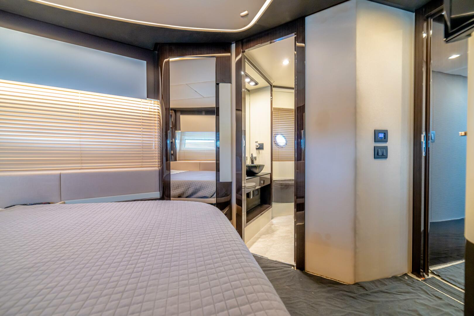 2017 Azimut 77S - Image 72