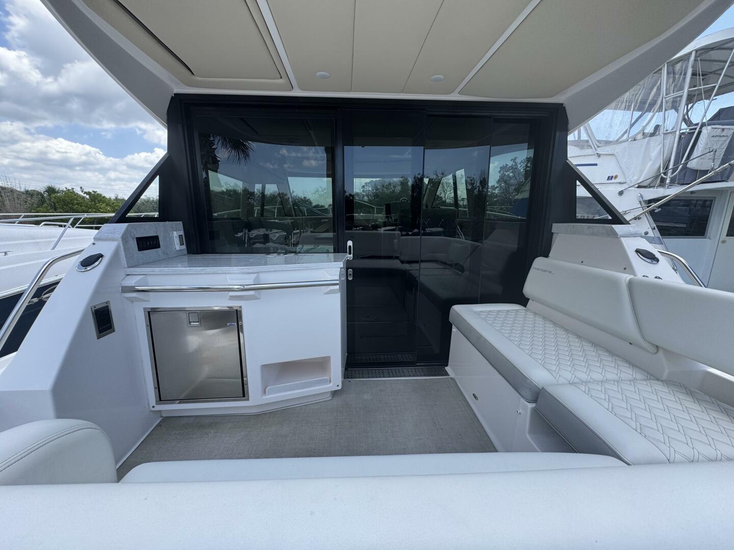 2021 Regal 38 XO - Image 7