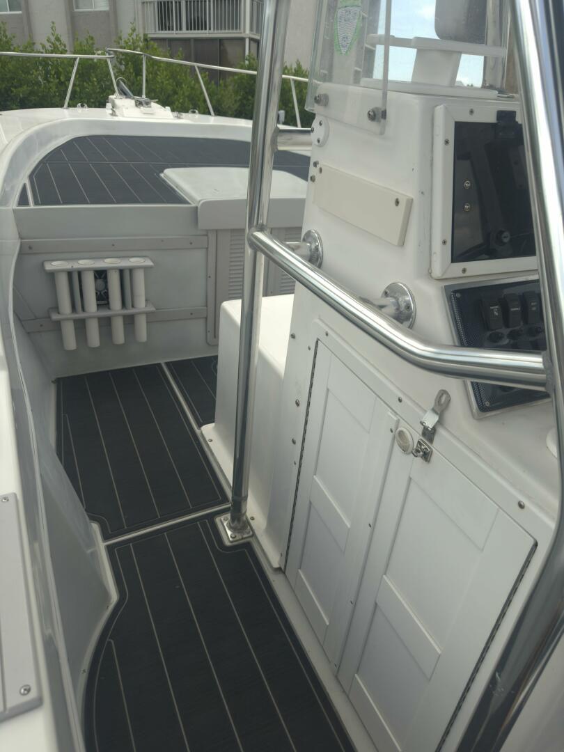 1999 Dusky 256 Center Console - Image 9