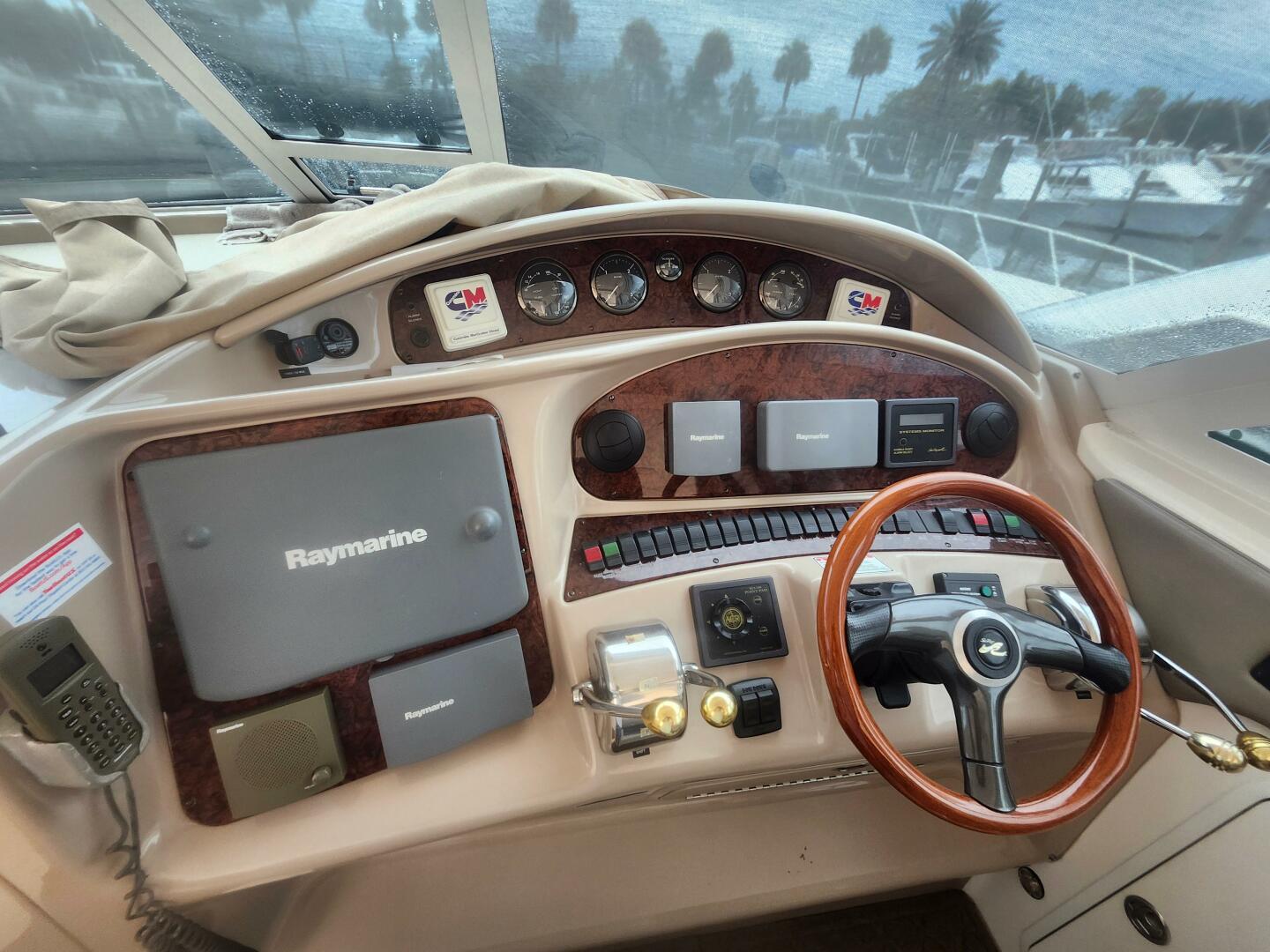 2003 Sea Ray 480 Motor Yacht - Image 7