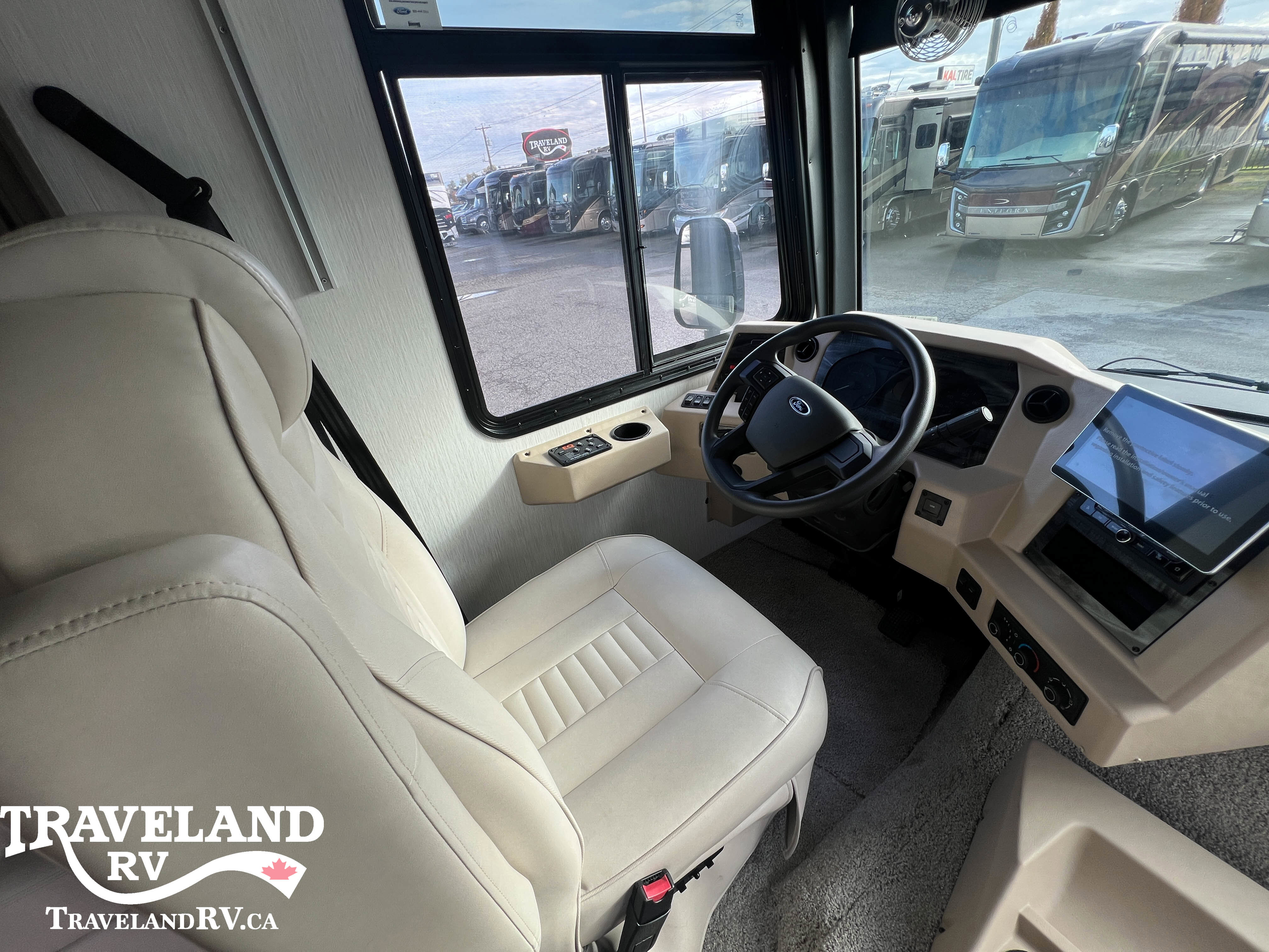 2026 Newmar Bay Star Sport 2813 - Image 6