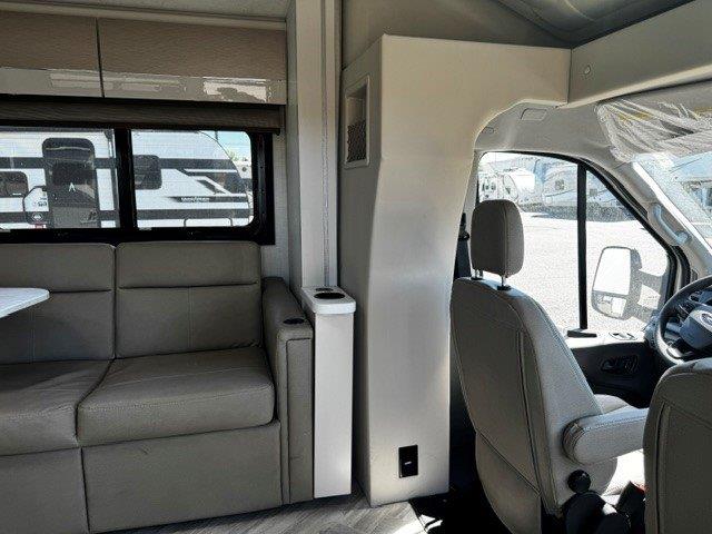 2027 Thor Motor Coach Gemini AWD 24KB - Image 13