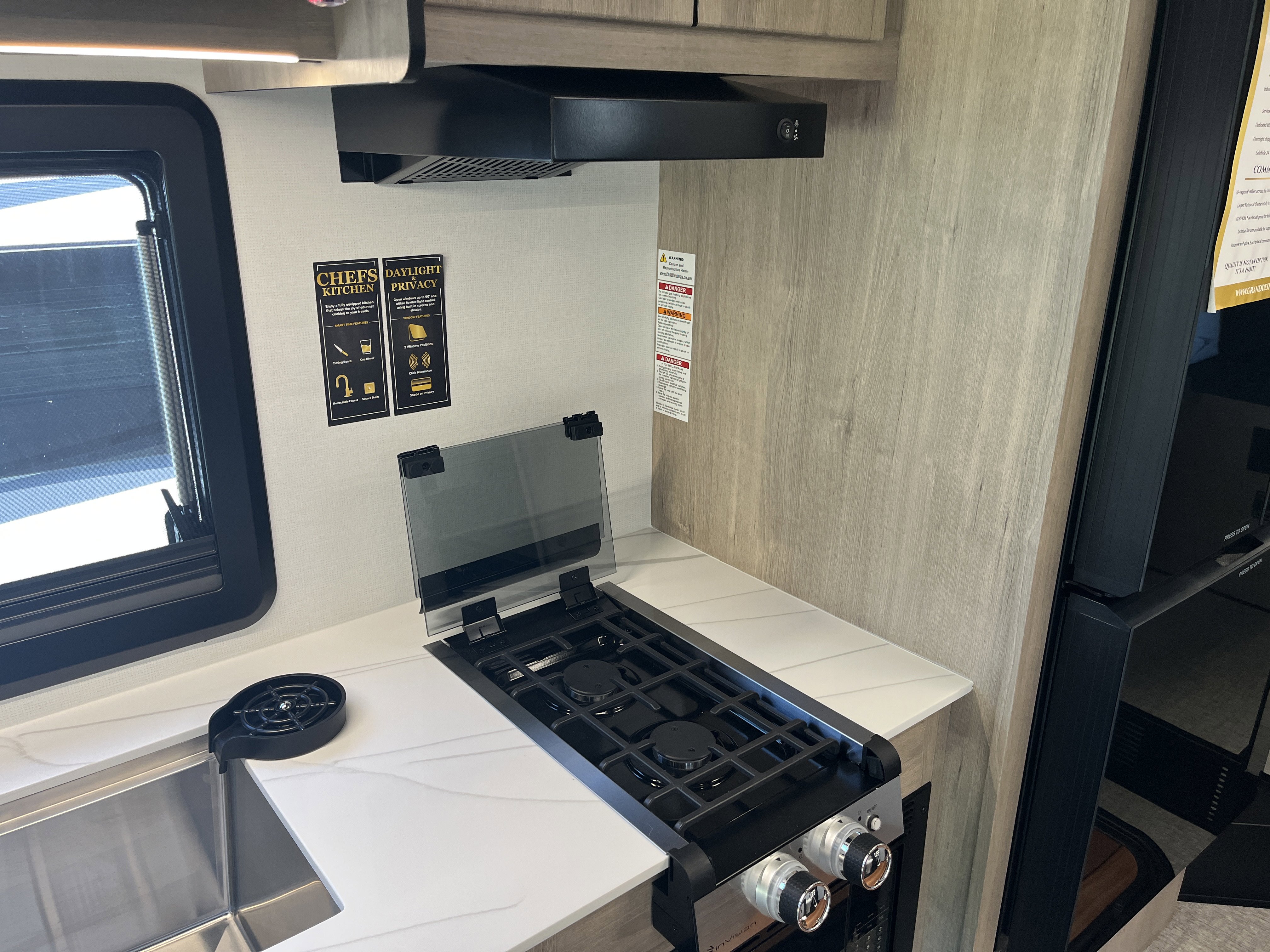 2026 Grand Design Lineage Series M 25TK - Image 33
