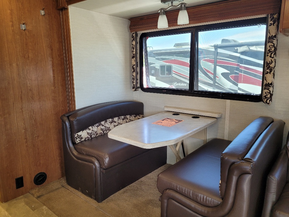 2018 Jayco Seneca 37HJ - Image 12