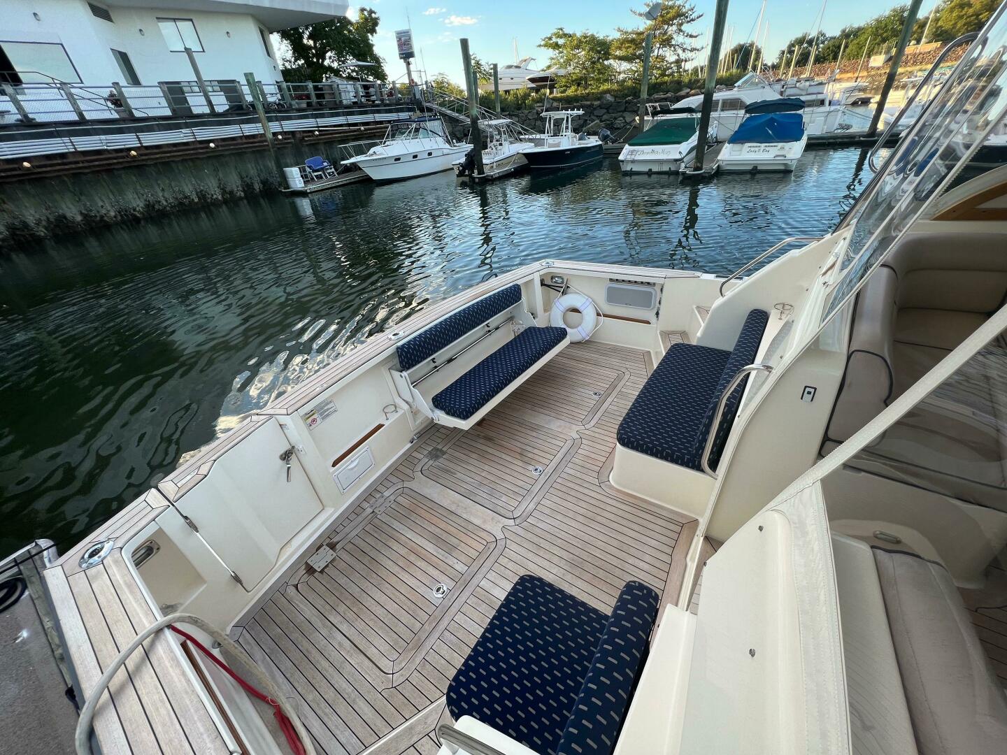 2008 Sabre 42 Hardtop Express - Image 5