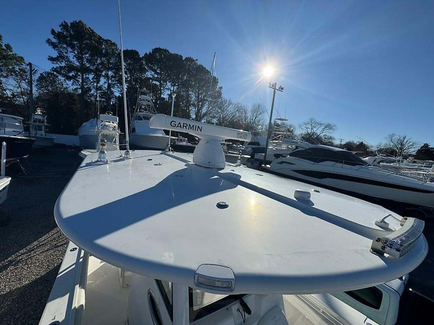 2022 Regulator 31 FS - Image 17