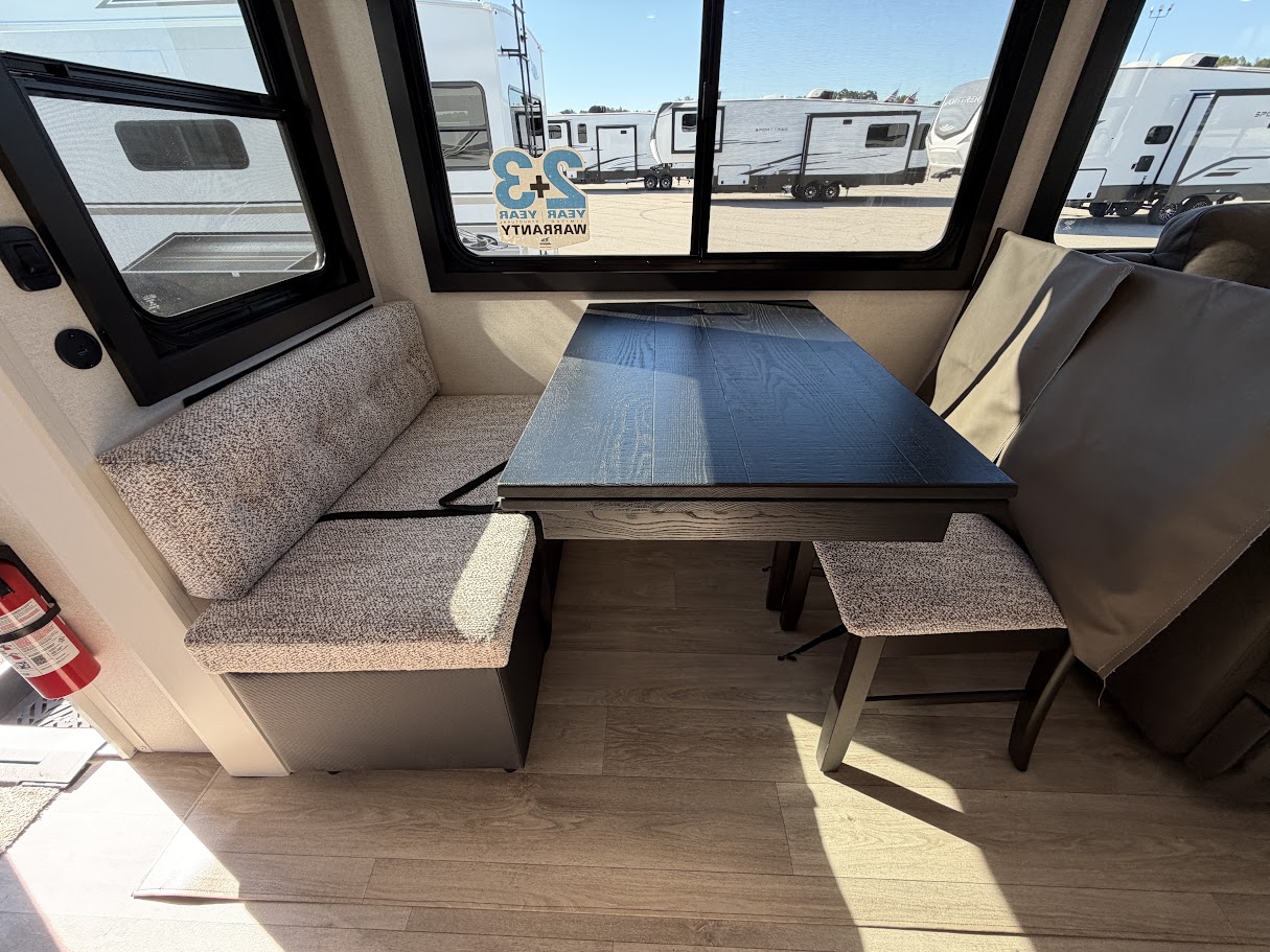 2027 JAYCO EAGLE 29RLC - Image 17