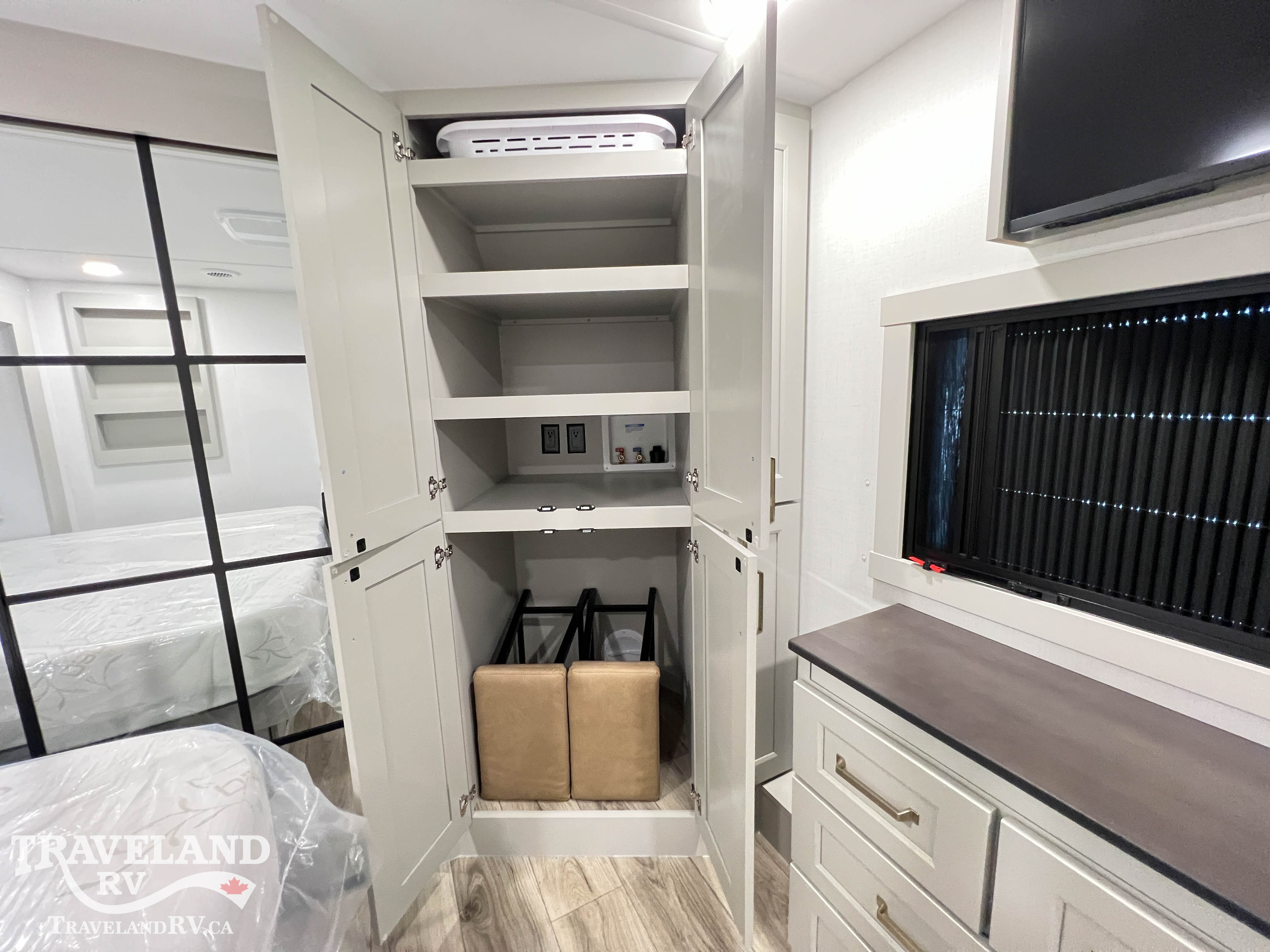 2027 Brinkley RV Model G 3950 - Image 46