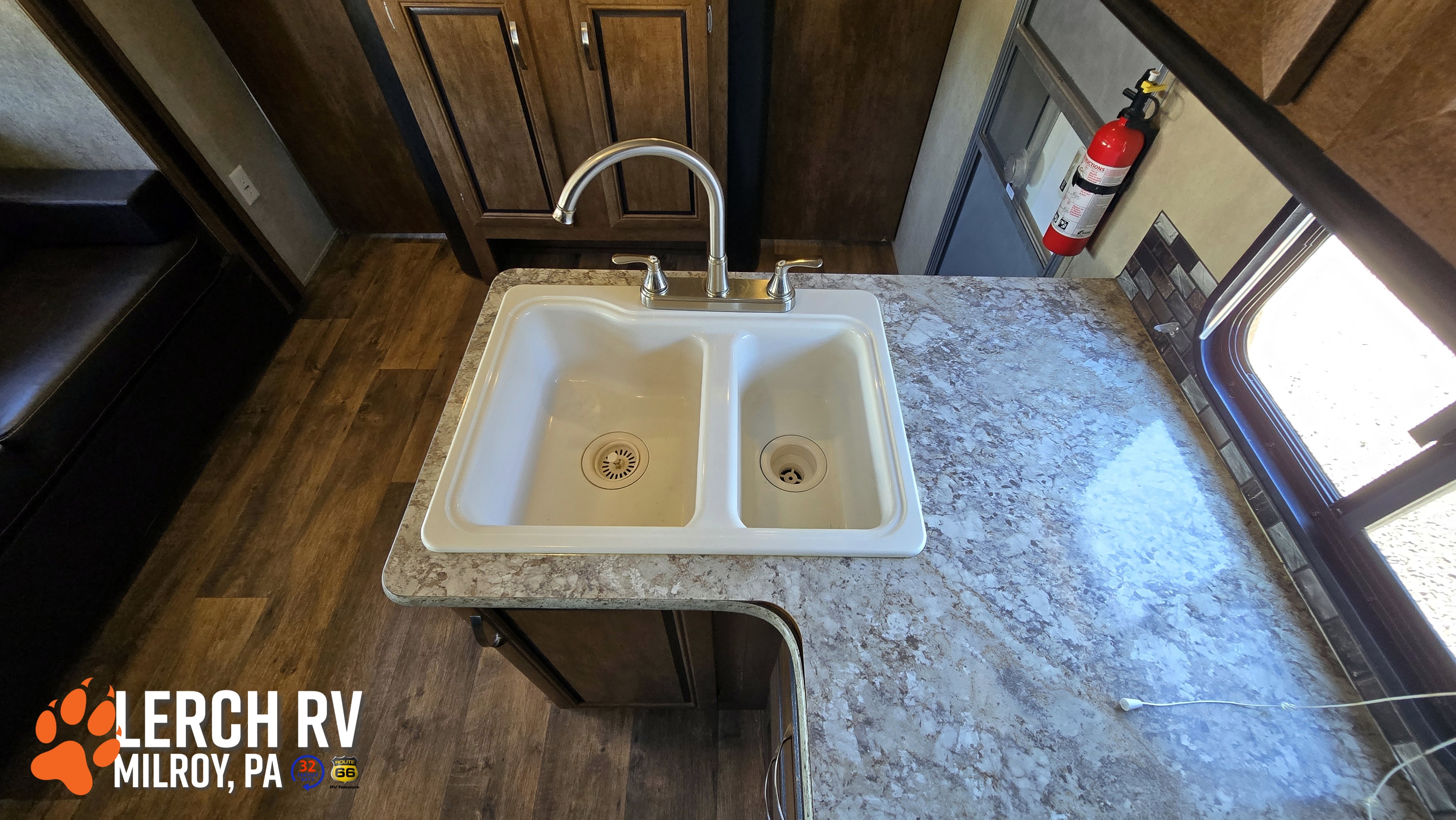 2016 FOREST RIVER WILDWOOD XLITE 263BHXL - Image 15