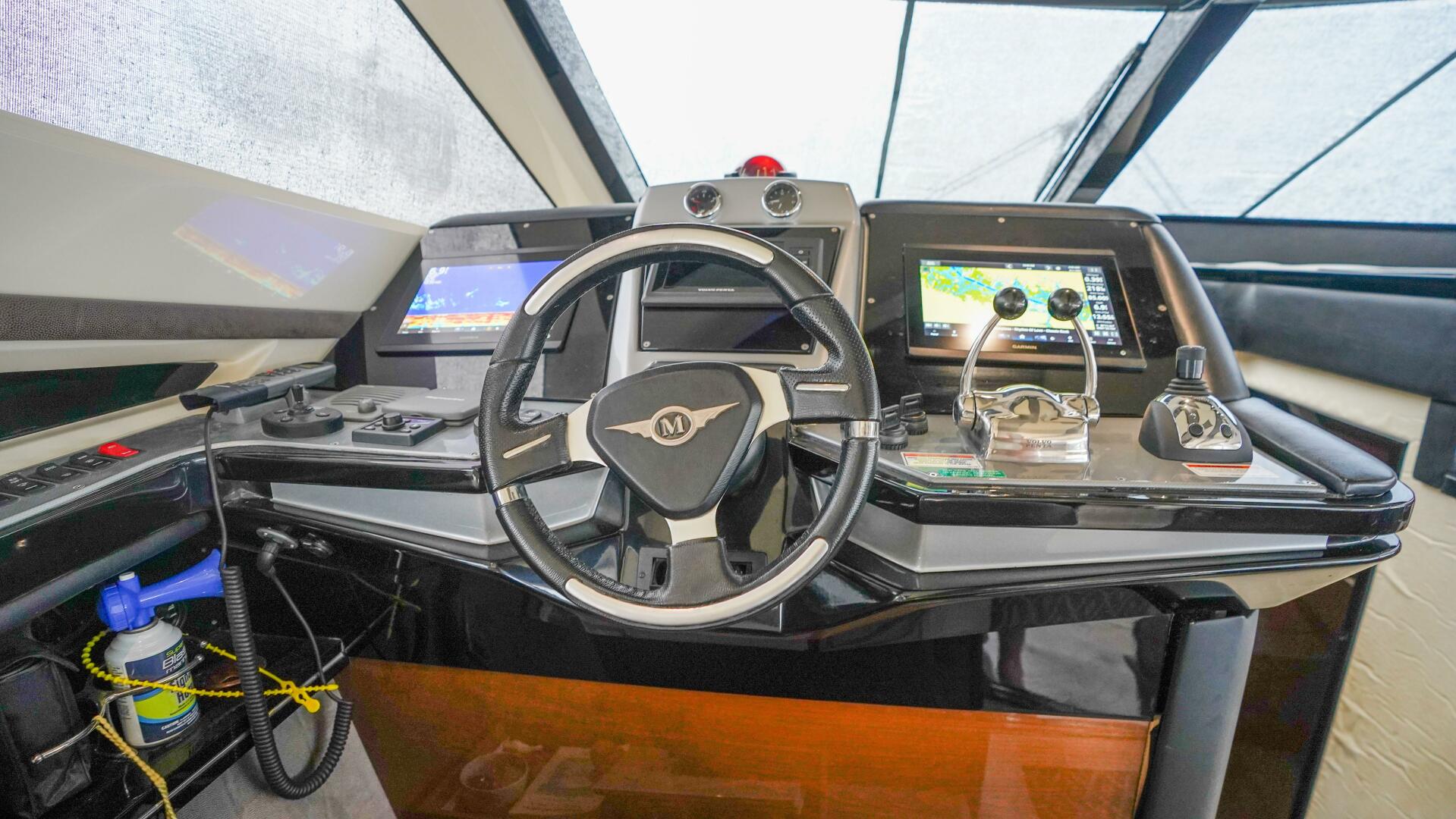 2009 Marquis 500 Sport Bridge - Image 17