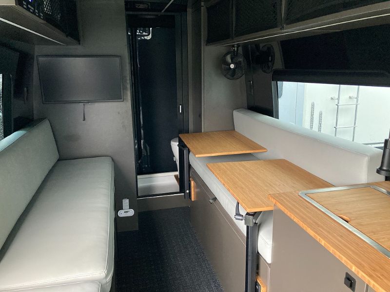 2025 27North Venture Van 170 - Image 25