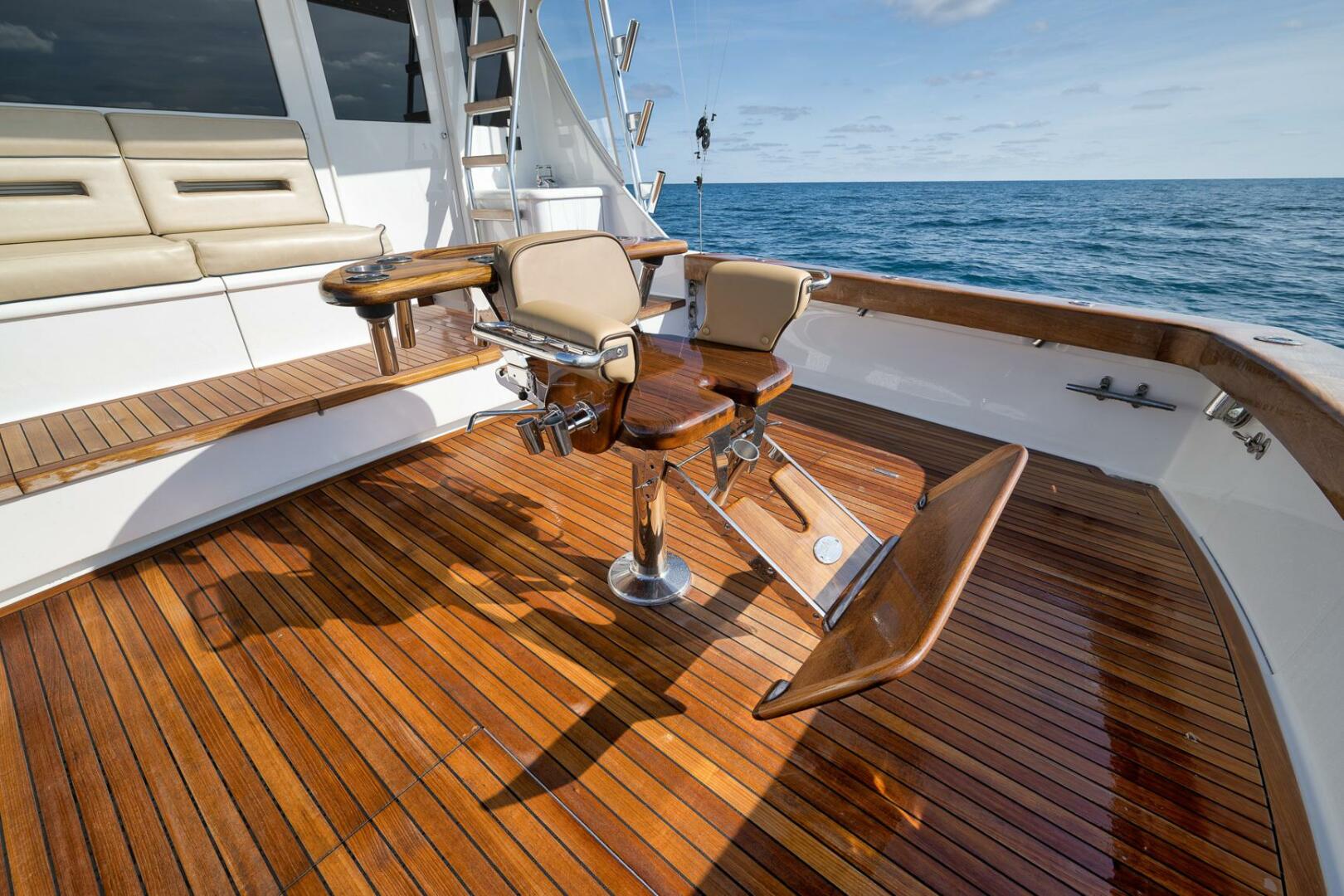 2002 Weaver 60 Convertible - Image 36