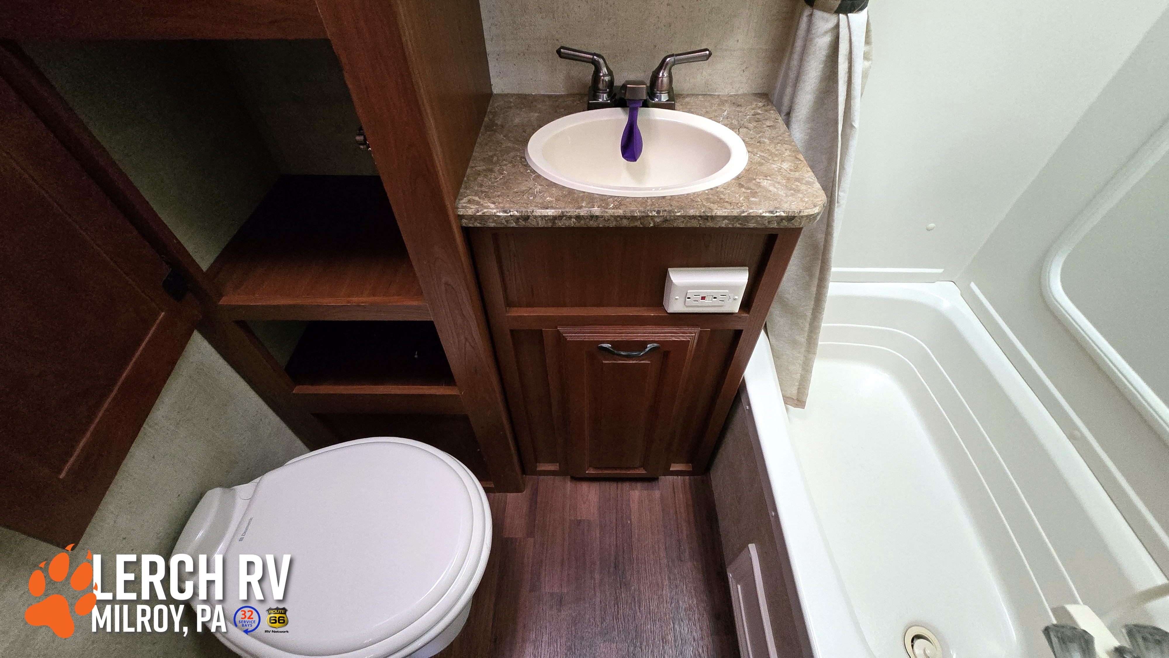 2011 Keystone Outback 270BH - Image 24