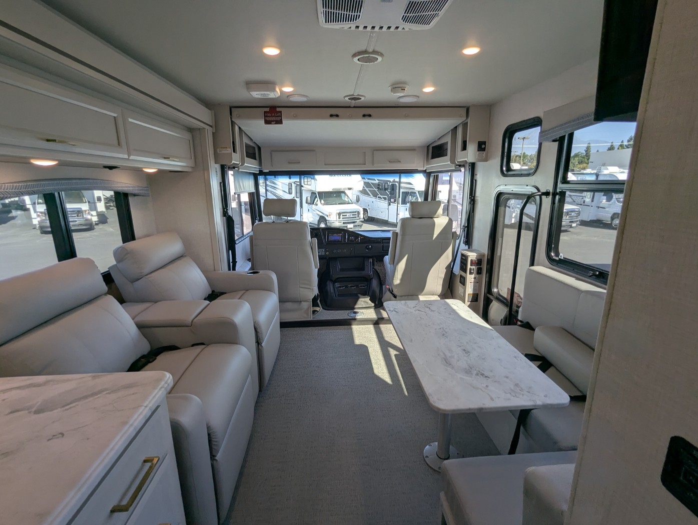 2026 Fleetwood Flair 29M - Image 32