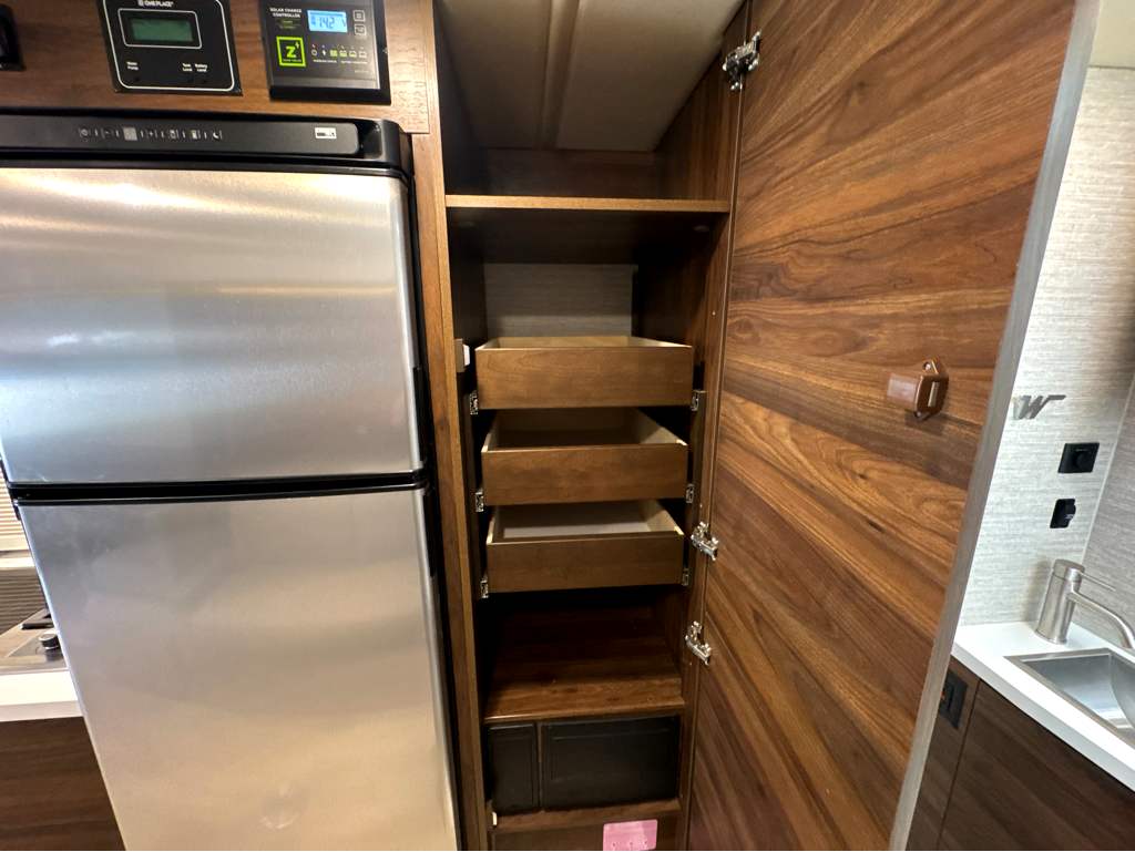 2023 WINNEBAGO VIEW 24D - Image 24