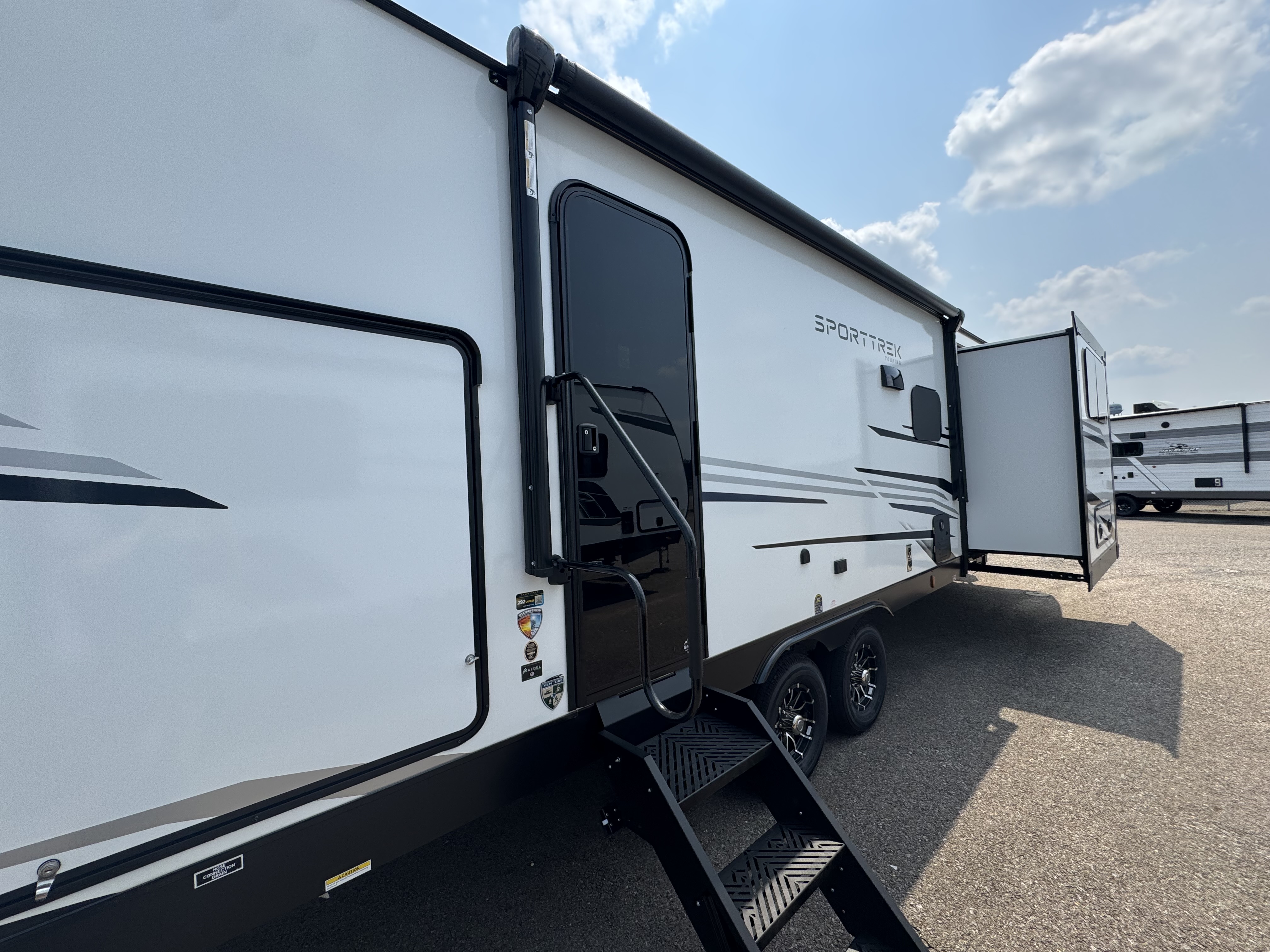 2027 VENTURE RV SPORTTREK 292VRB - Image 6