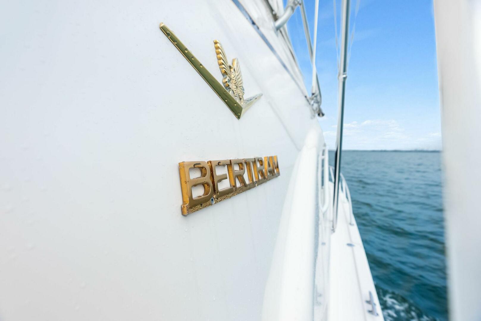 2006 BERTRAM Convertible Base - Image 18