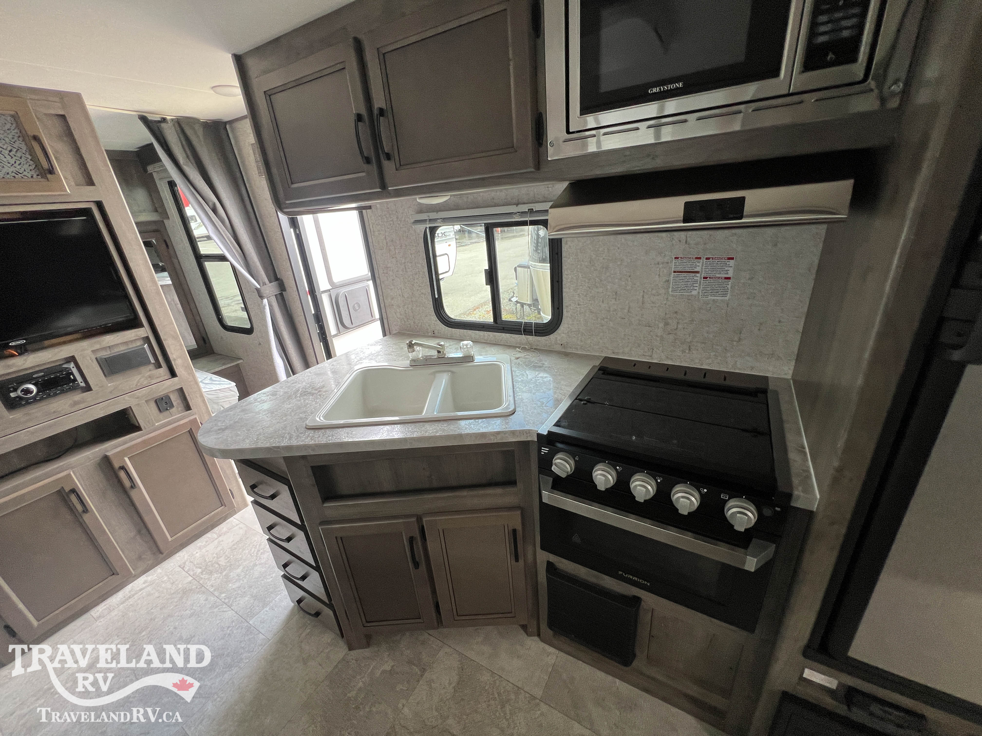 2020 COACHMEN APEX NANO 245BHS - Image 18