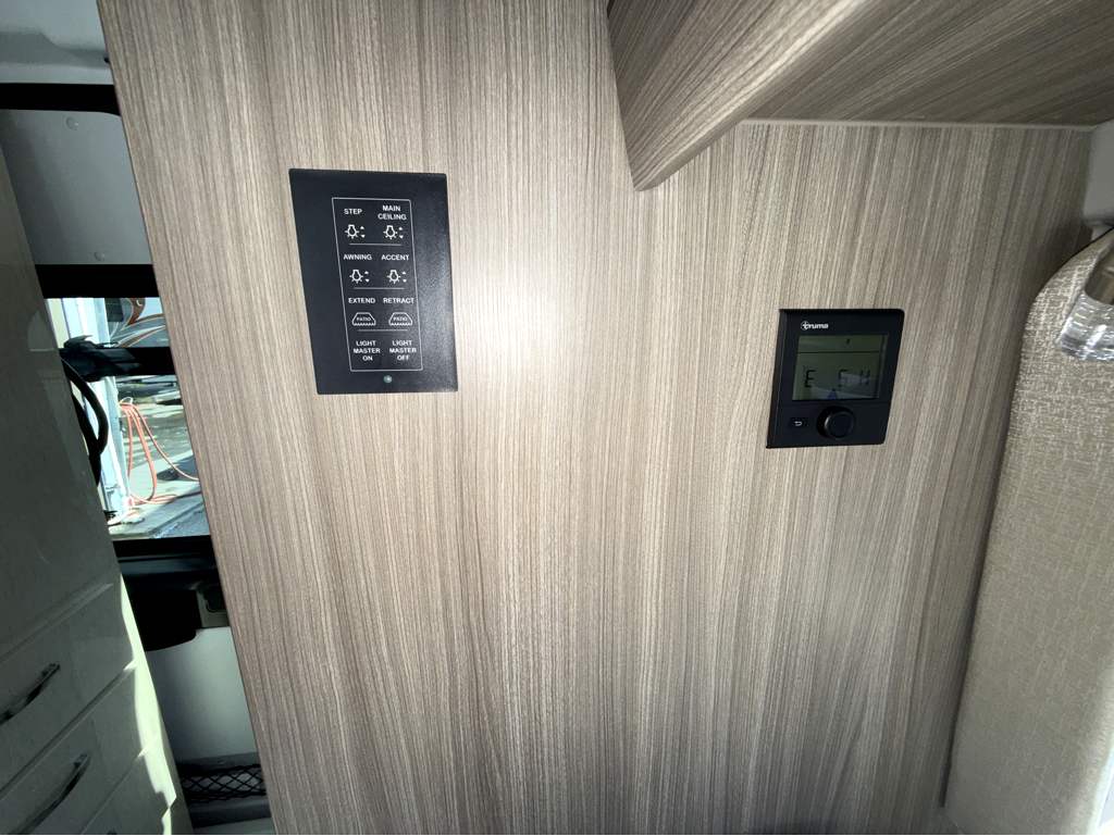 2022 ENTEGRA COACH ETHOS 20T - Image 21