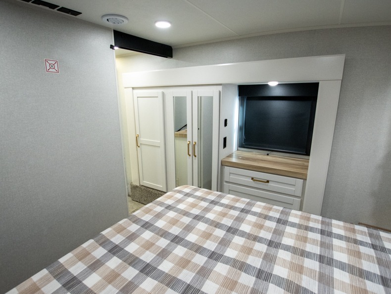 2026 Jayco Eagle HT 28CRT - Image 24
