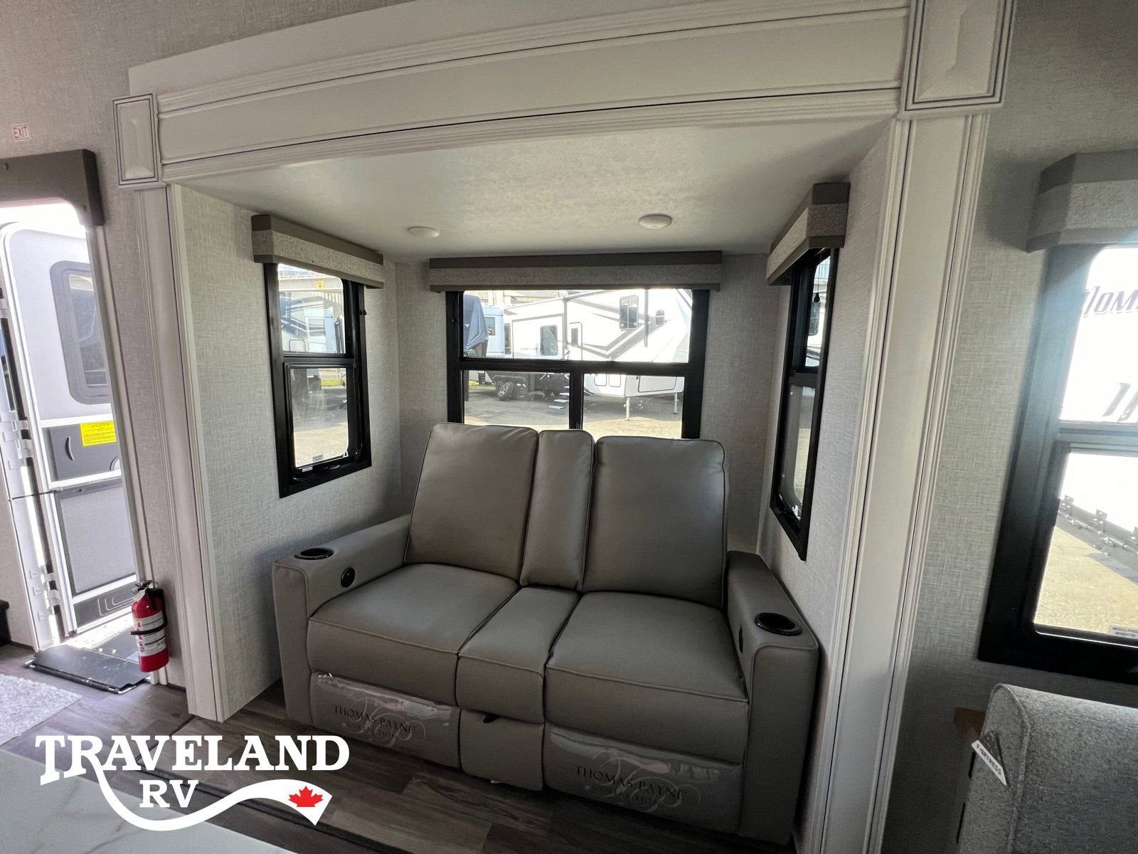 2025 Highland Ridge Roamer Light Duty 244RLS - Image 15
