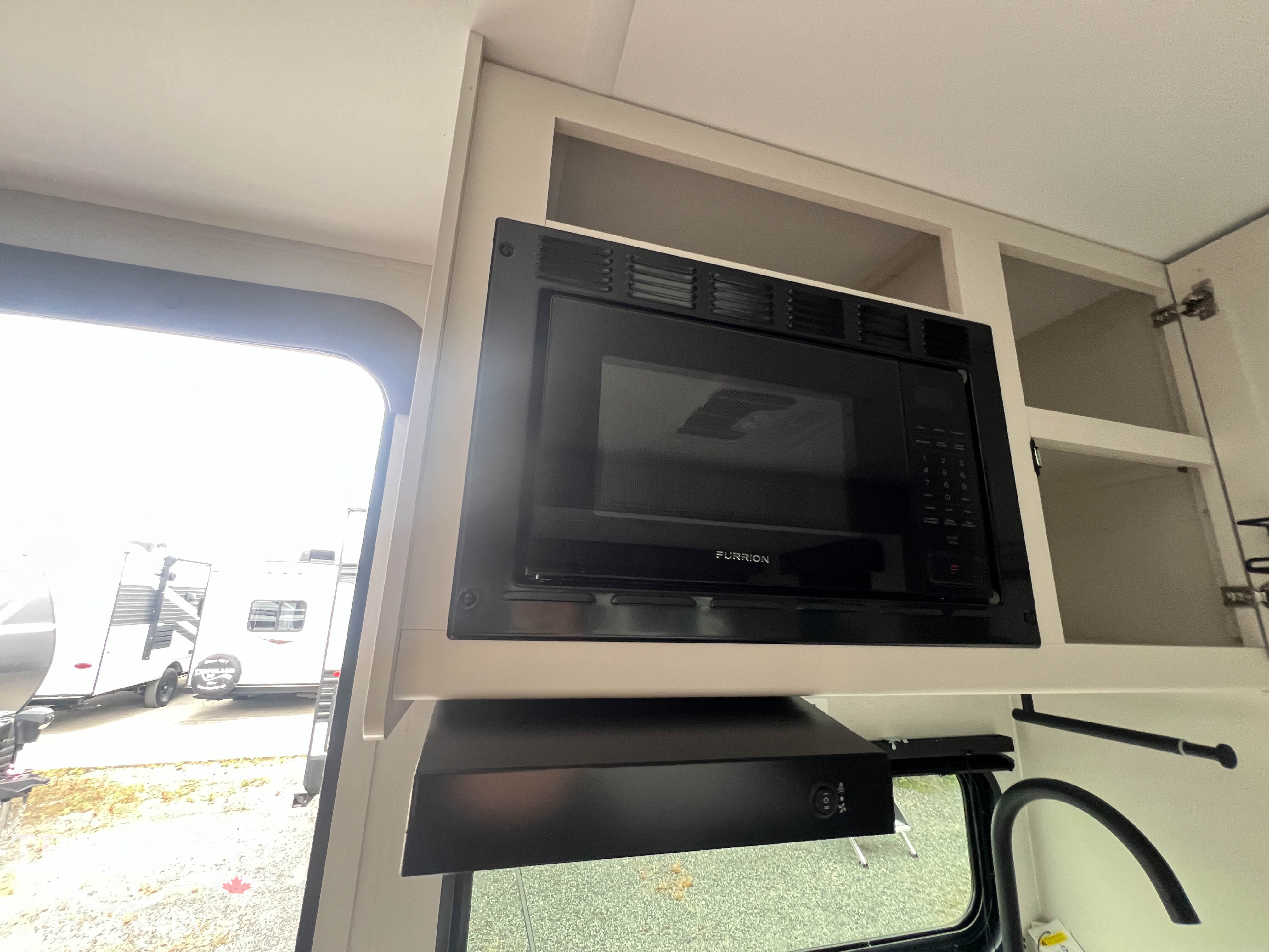 2026 Grand Design Transcend ONE 161DB - Image 9
