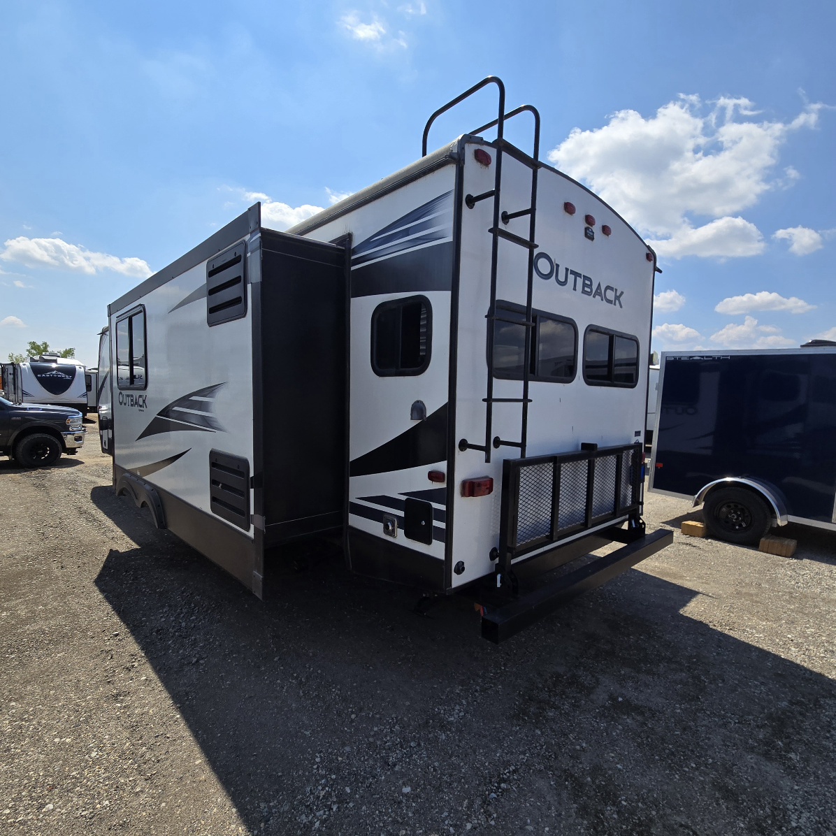2019 Keystone Outback 300ML - Image 5