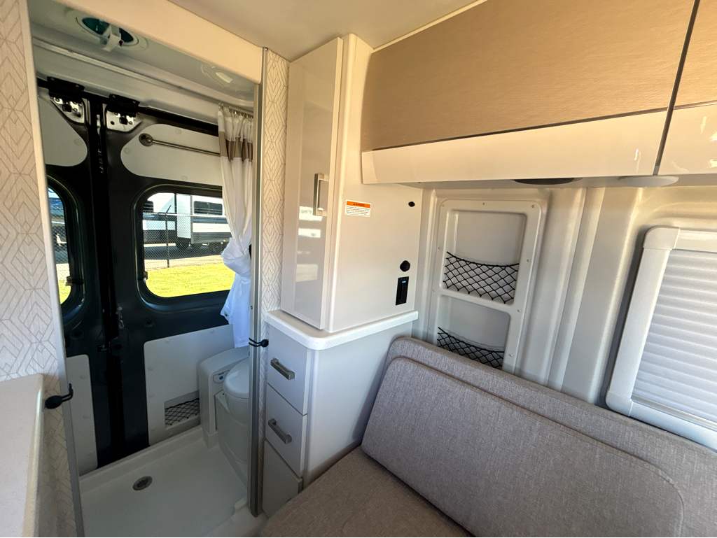 2026 THOR MOTOR COACH SCOPE 18M - Image 22