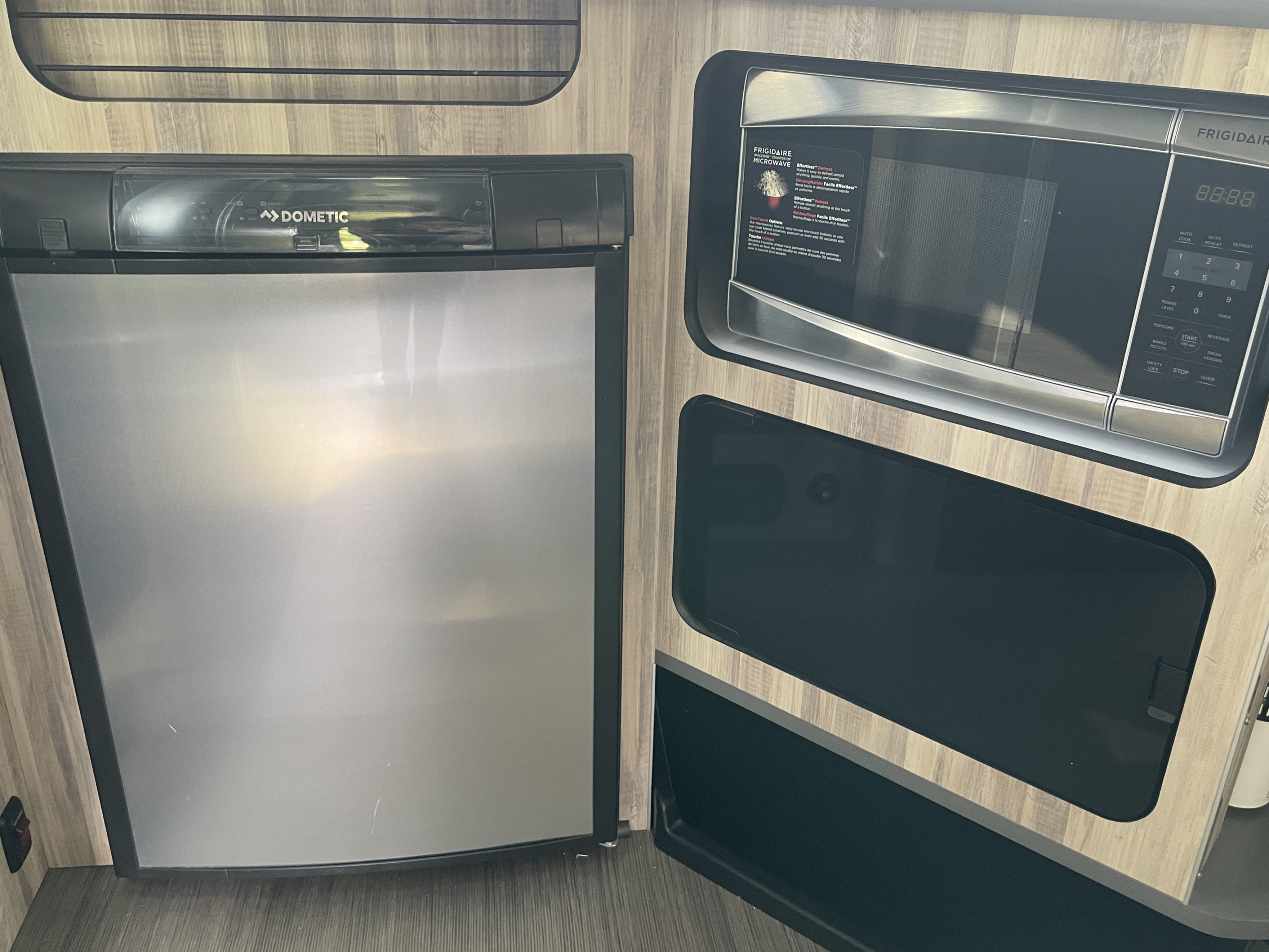 2017 Airstream Basecamp 16 - Image 14